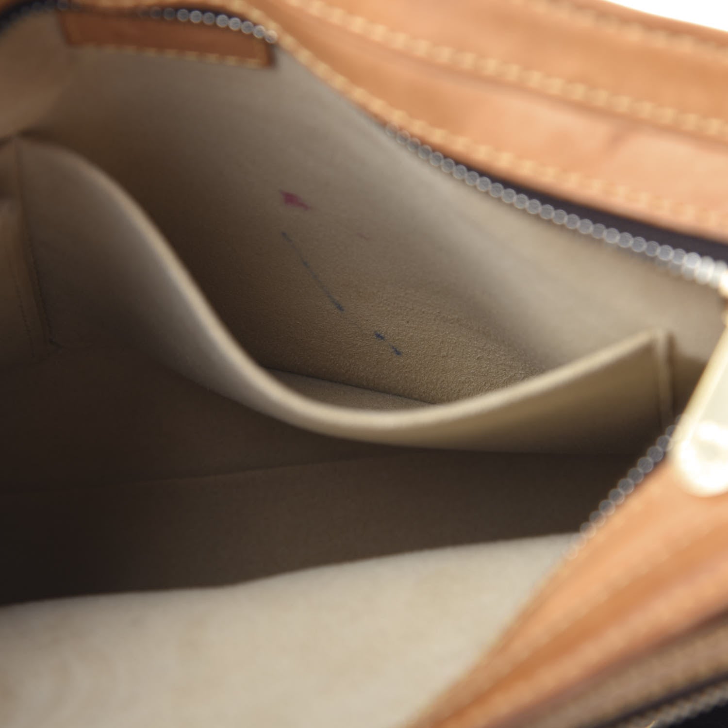 Louis Vuitton Monogram Hudson GM 10 of 15