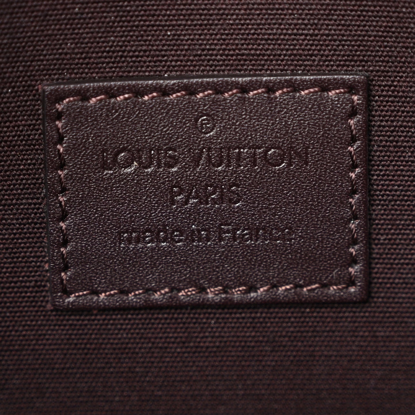 Vernis Pochette Felicie Chain Wallet Amarante