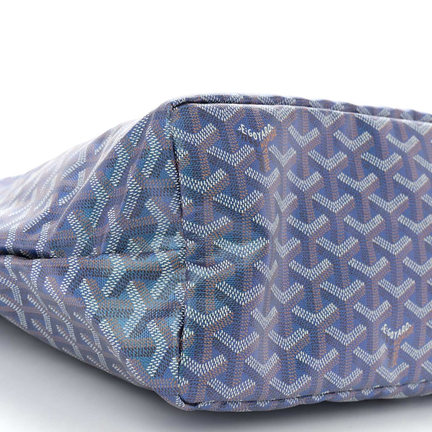 Iridescent Goyardine Saint Louis PM Pearly Blue