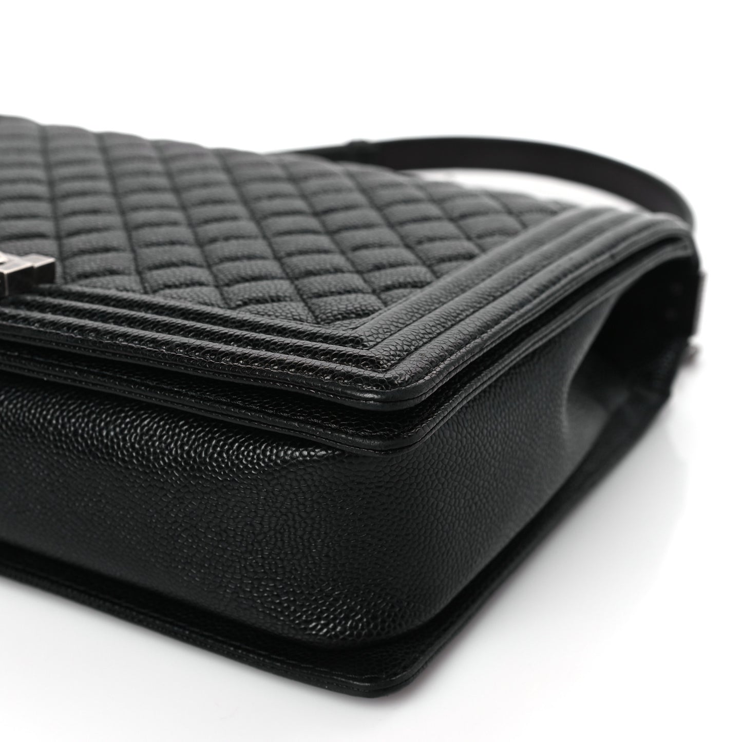 Caviar Quilted Large Boy Flap Black