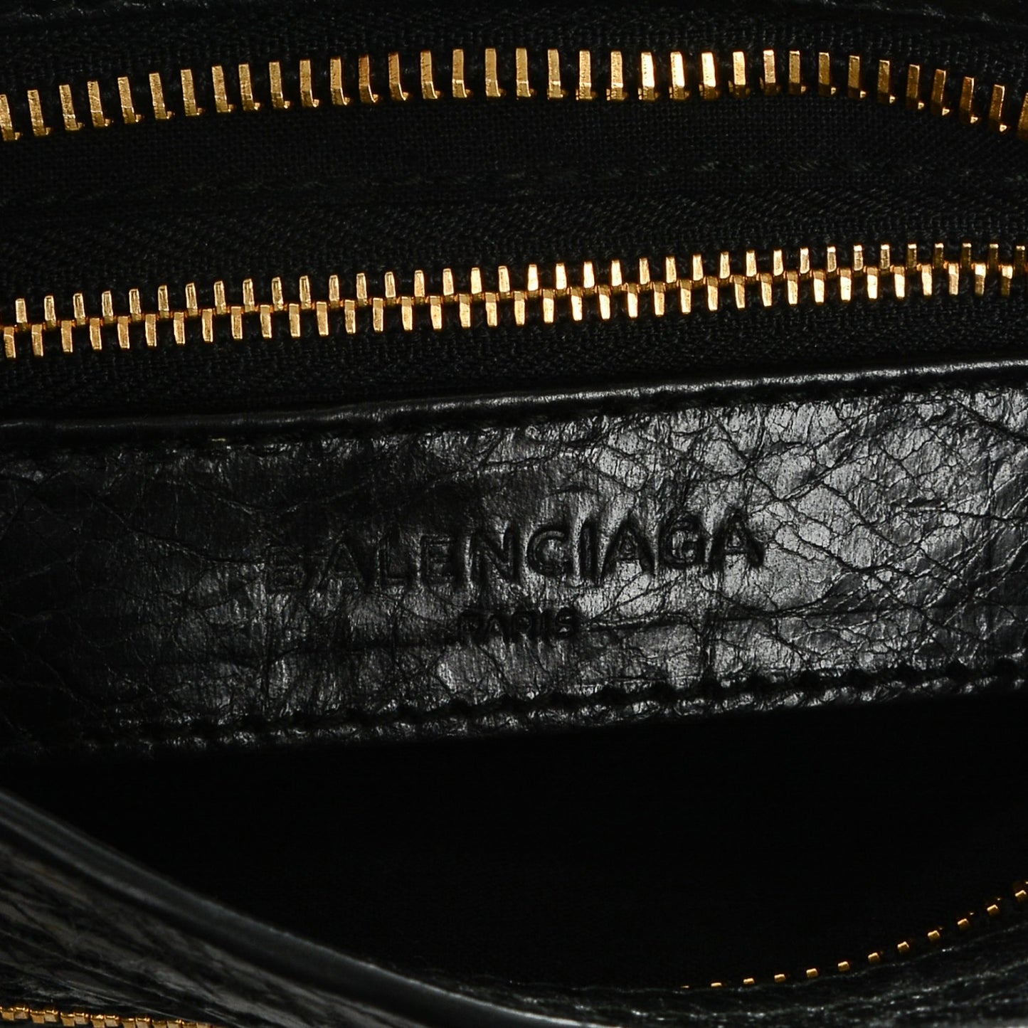 Agneau Giant 12 Gold Hardware Mini City Black