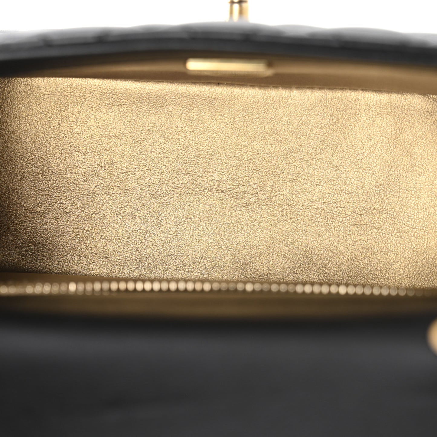 Lambskin Quilted Mini Pearl Crush Flap Black