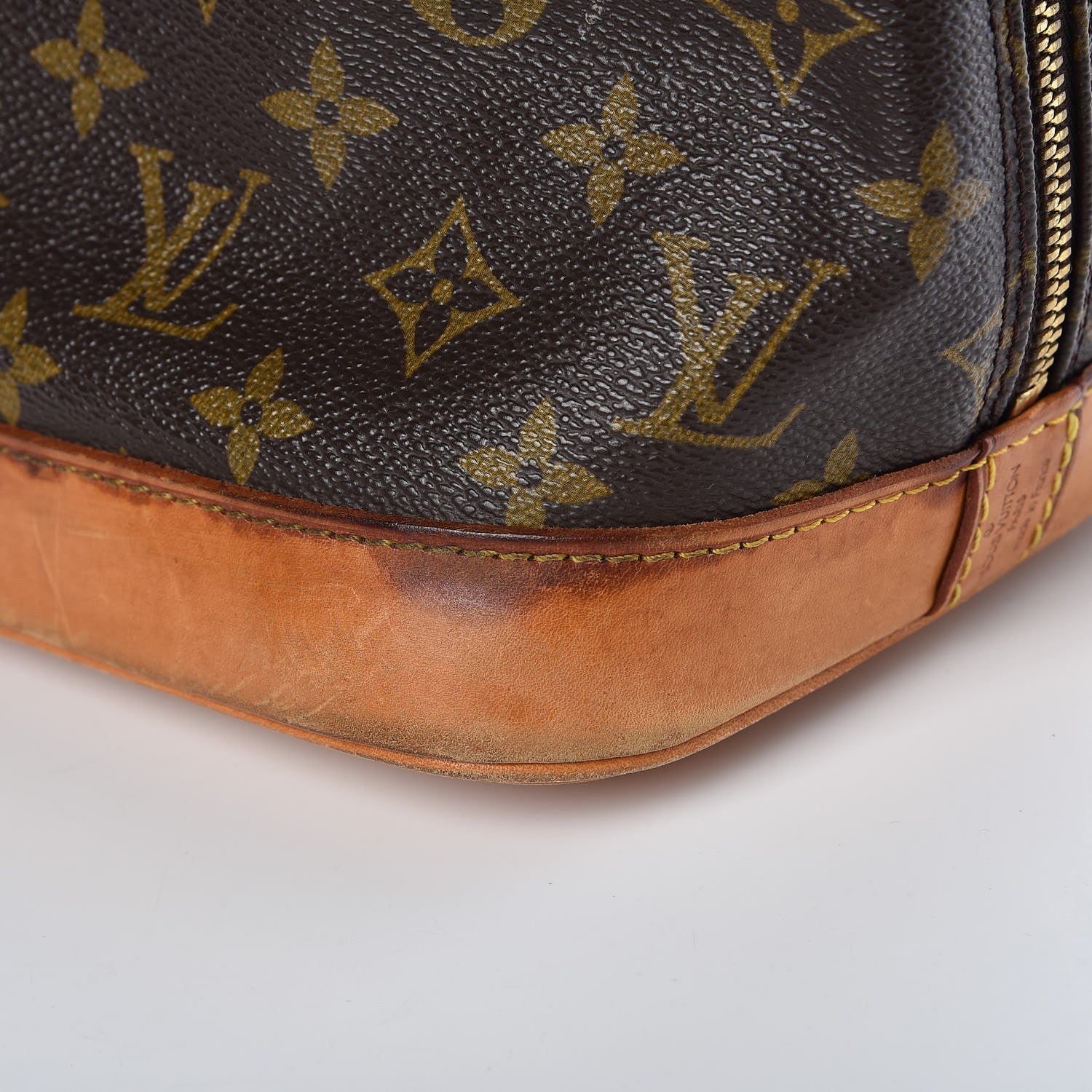 Louis Vuitton Monogram Alma PM 19 of 28
