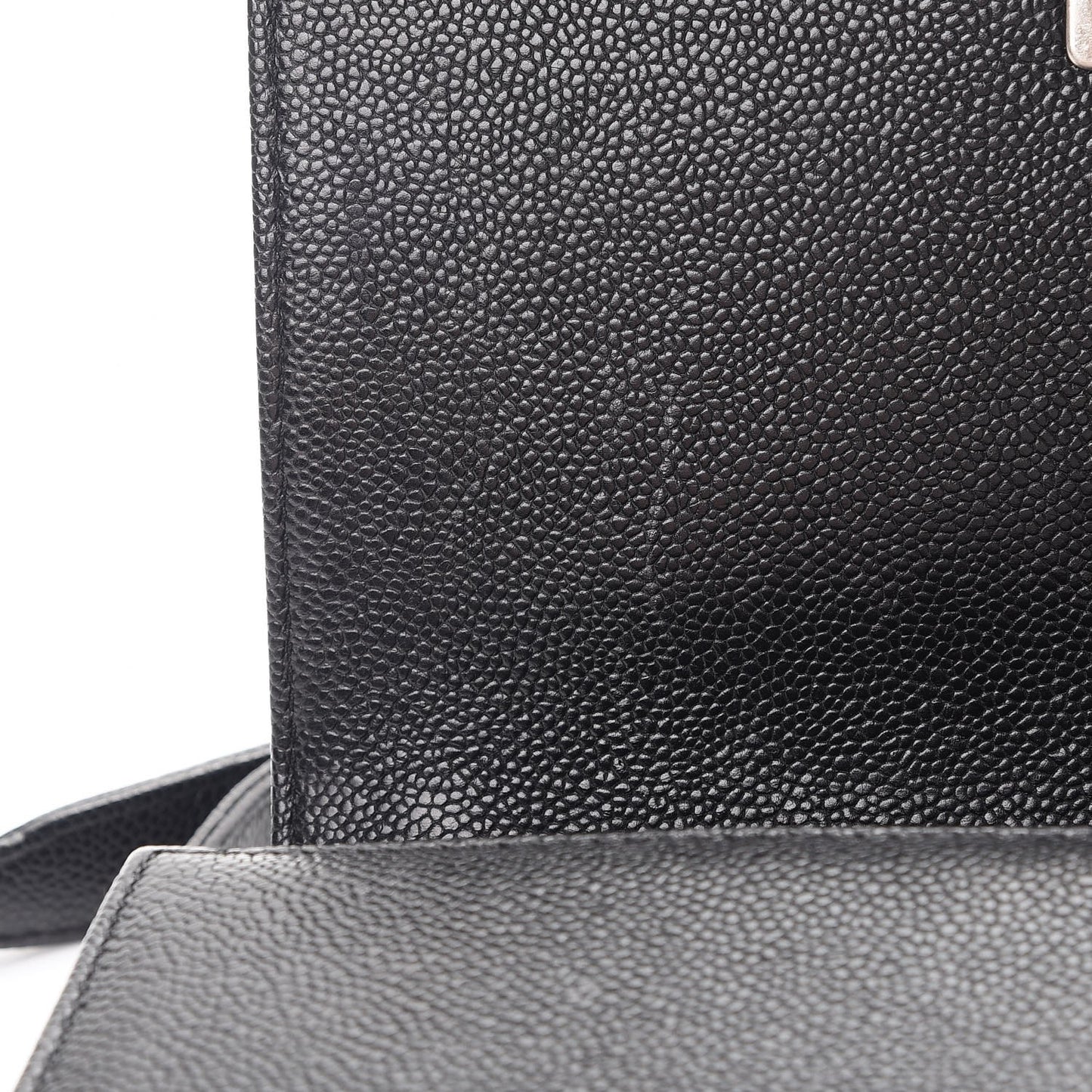 Caviar Quilted Medium Boy Flap Black