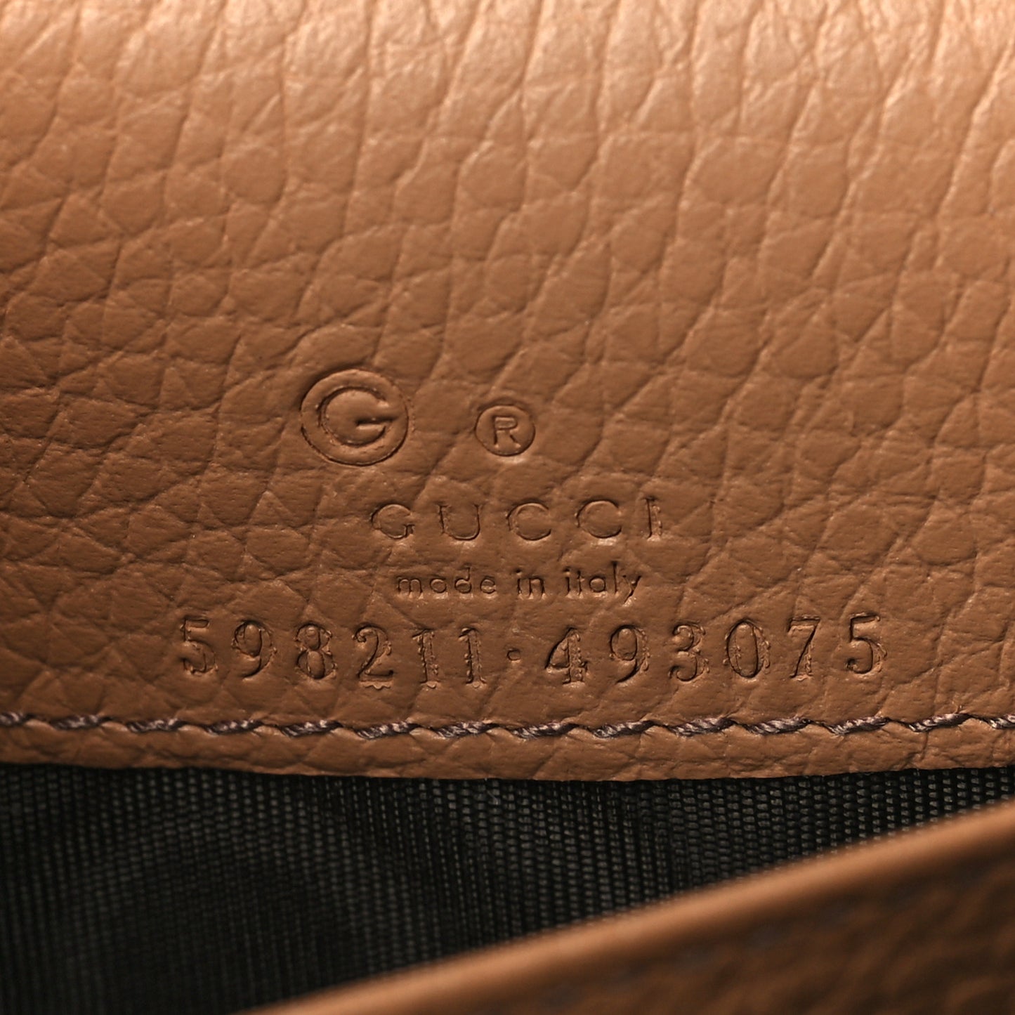 Pebbled Calfskin Soho Wallet on Chain Camelia