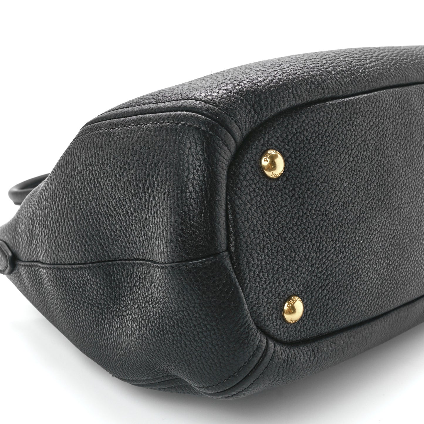 Vitello Phenix Shoulder Bag Black
