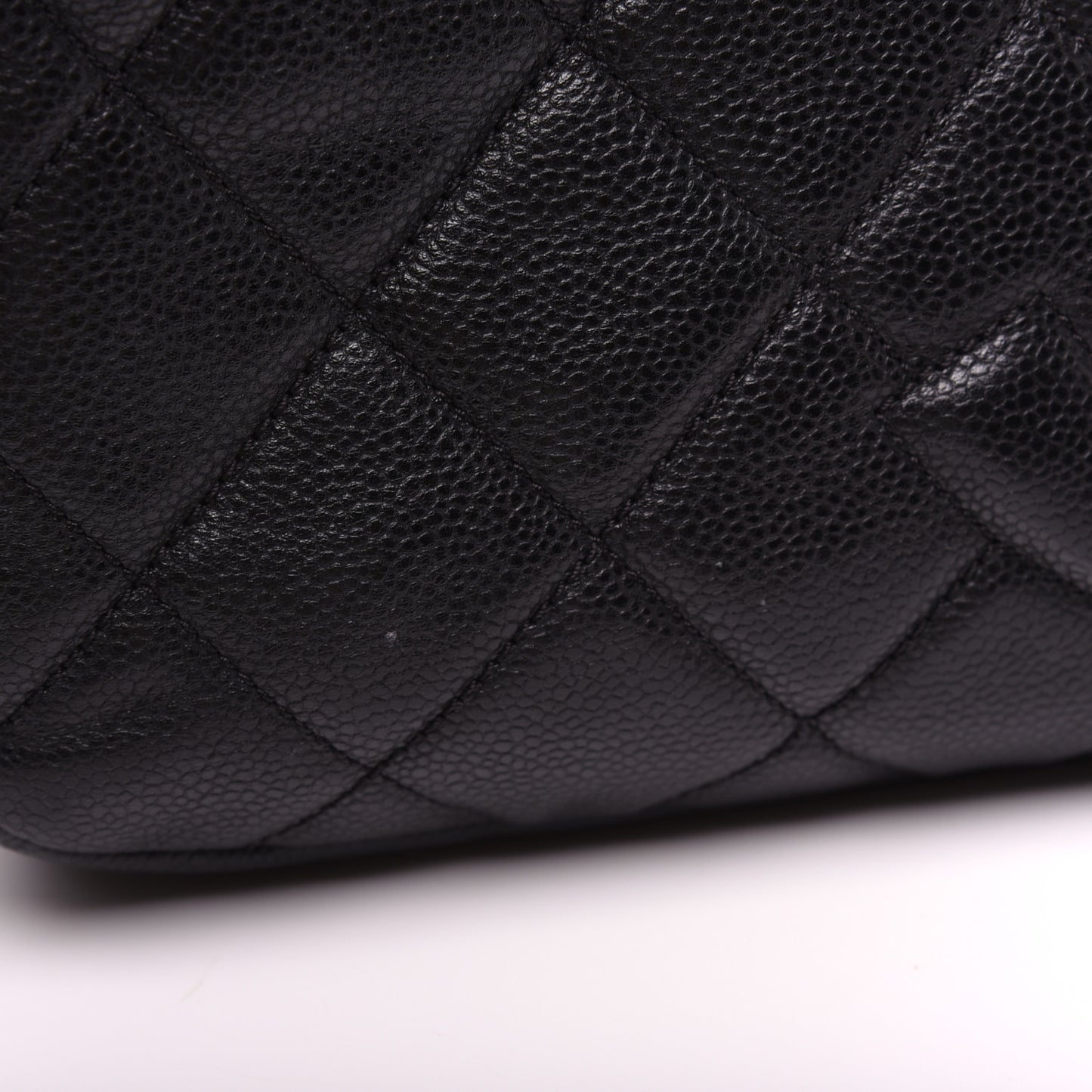 Caviar Quilted CC Timeless Soft Tote Black