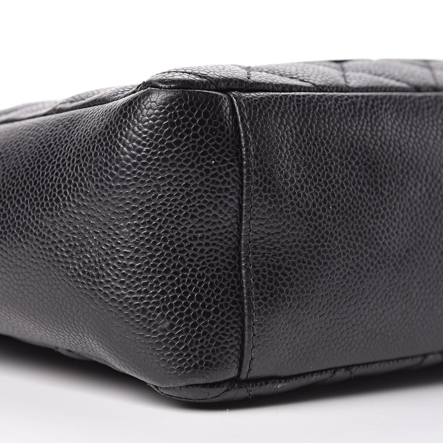Caviar Quilted Petit Shopping Tote PST Black