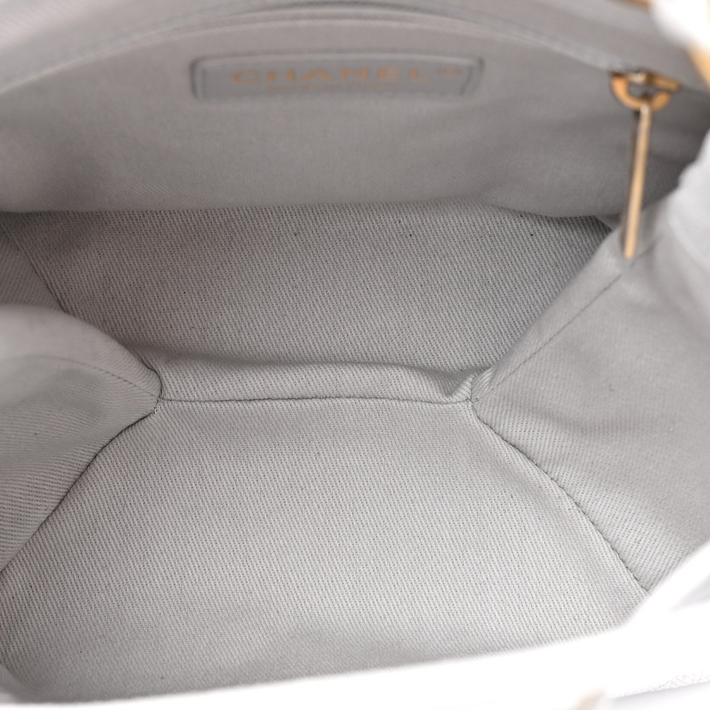 Grained Calfskin Stitched Small Drawstring Bag Grey
