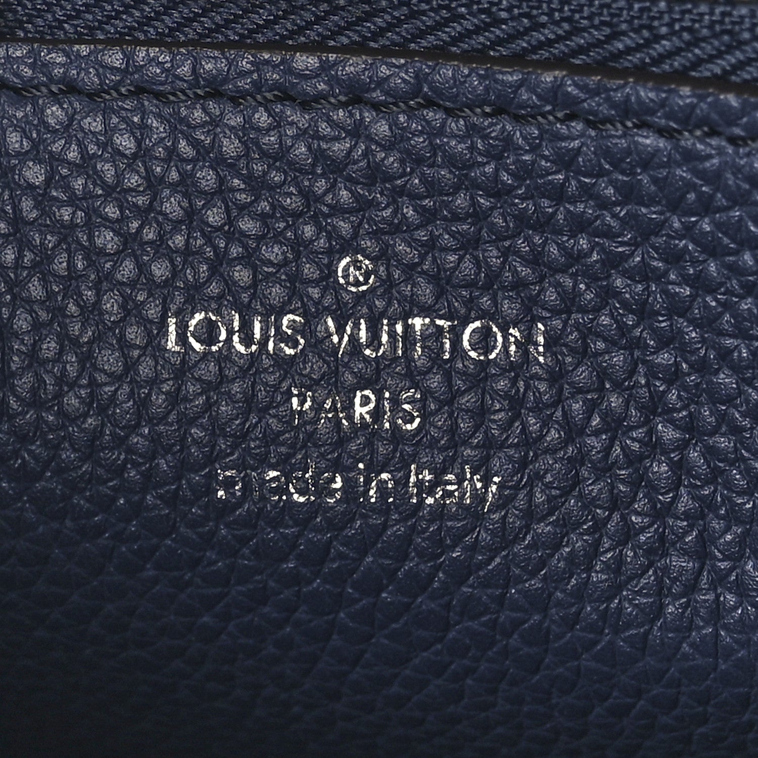 Louis Vuitton Mahina Flight Mode Muria Bleu Marine 6 of 12