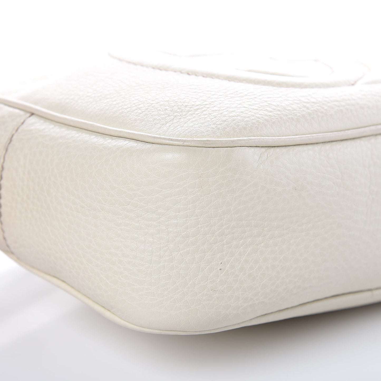 Pebbled Calfskin Small Soho Disco Bag Off White
