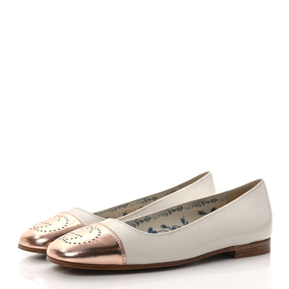Gucci Metallic Nappa Goatskin Perforated Interlocking G Ballet Flats 37 Salmone Mystic White 3 of 8
