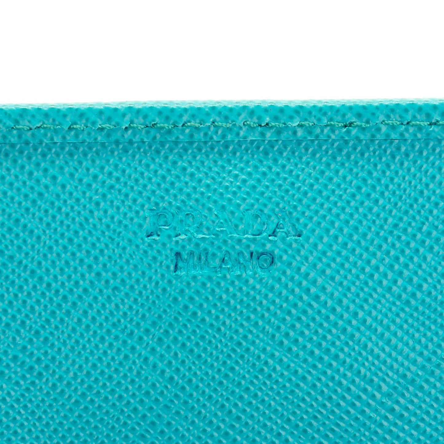 Saffiano Metal Oro Chain Wallet Turchese
