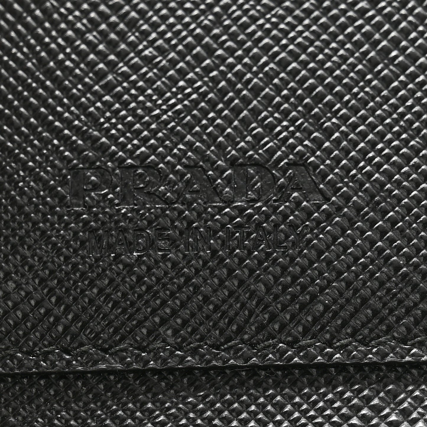 Saffiano Small Triangle Wallet Black