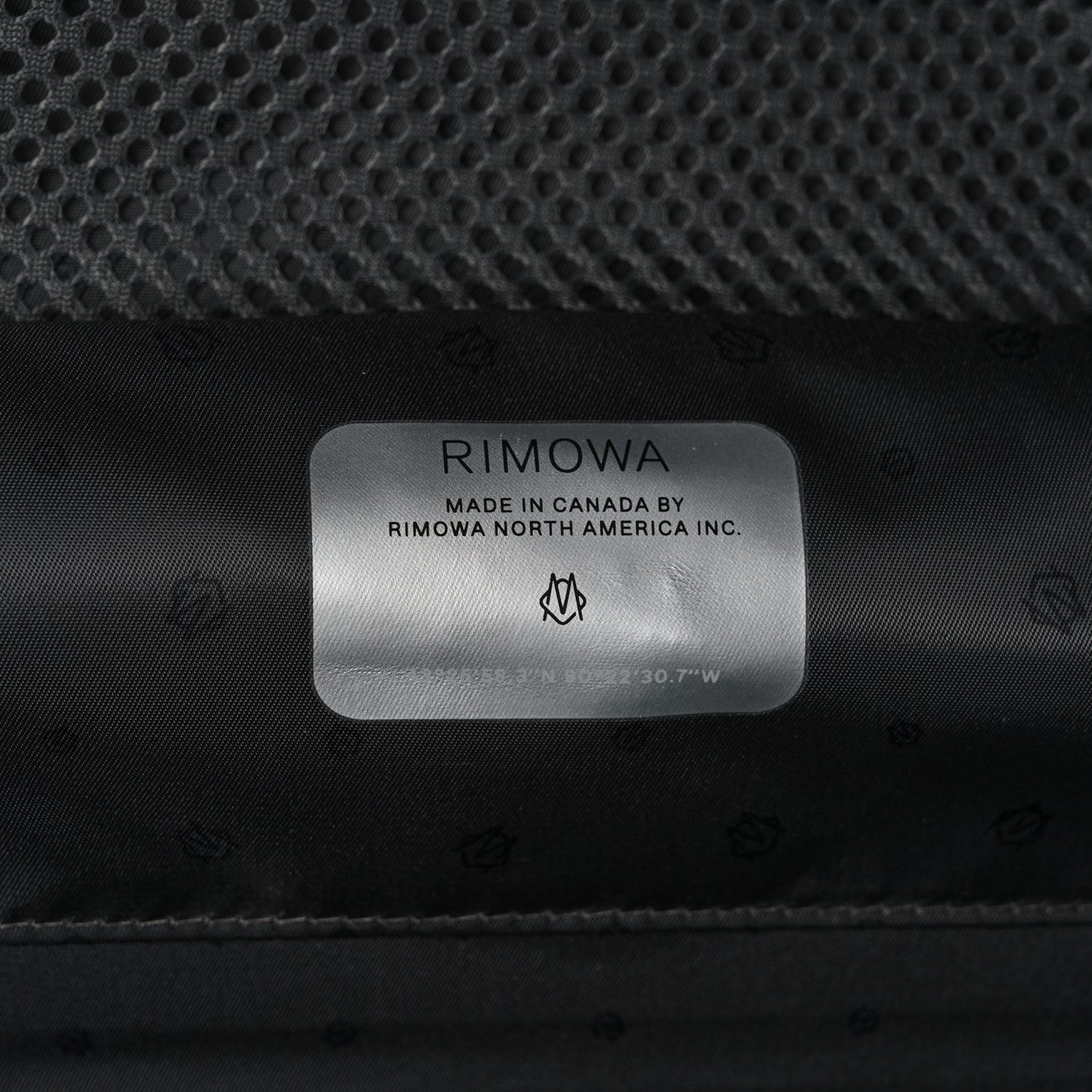 Gloss Polycarbonate Essential Trunk Slate Grey