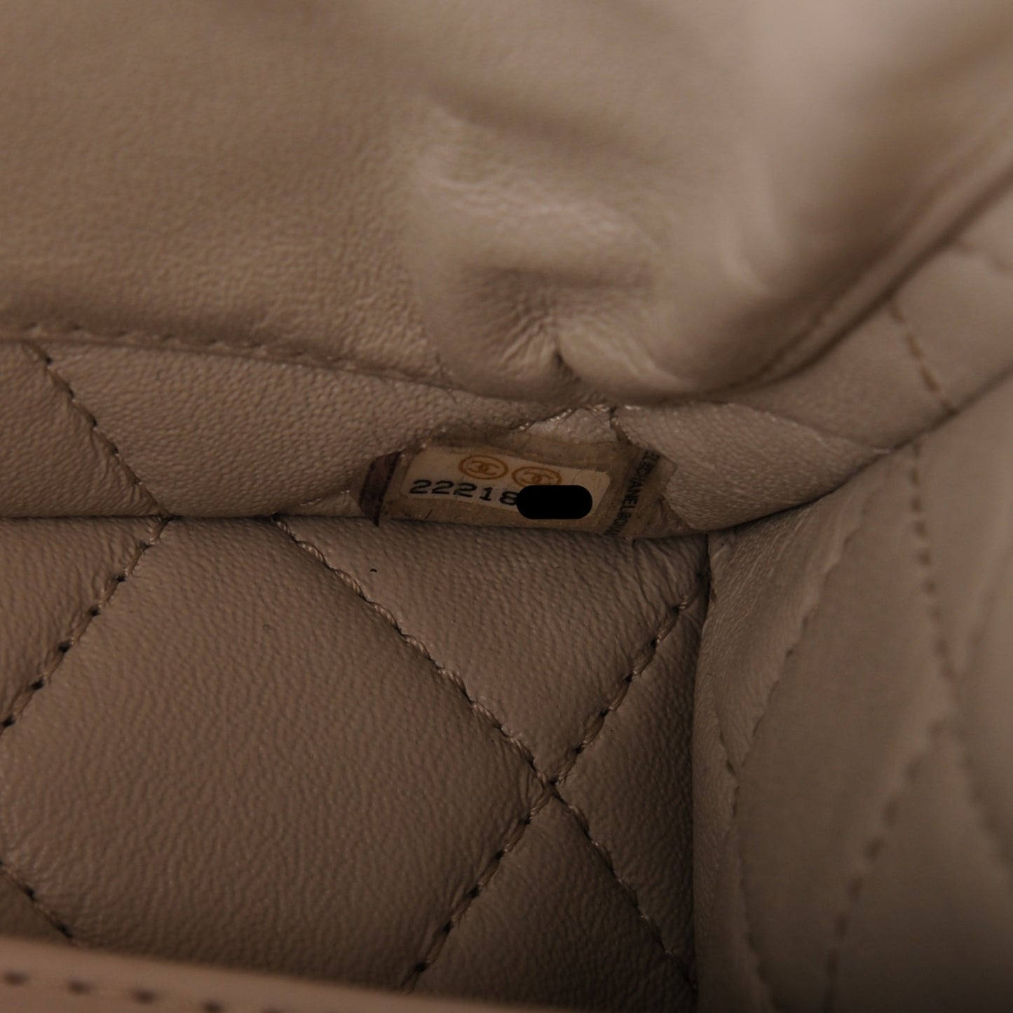 Calfskin Stitched Urban Luxury Top Handle Bag Ivory