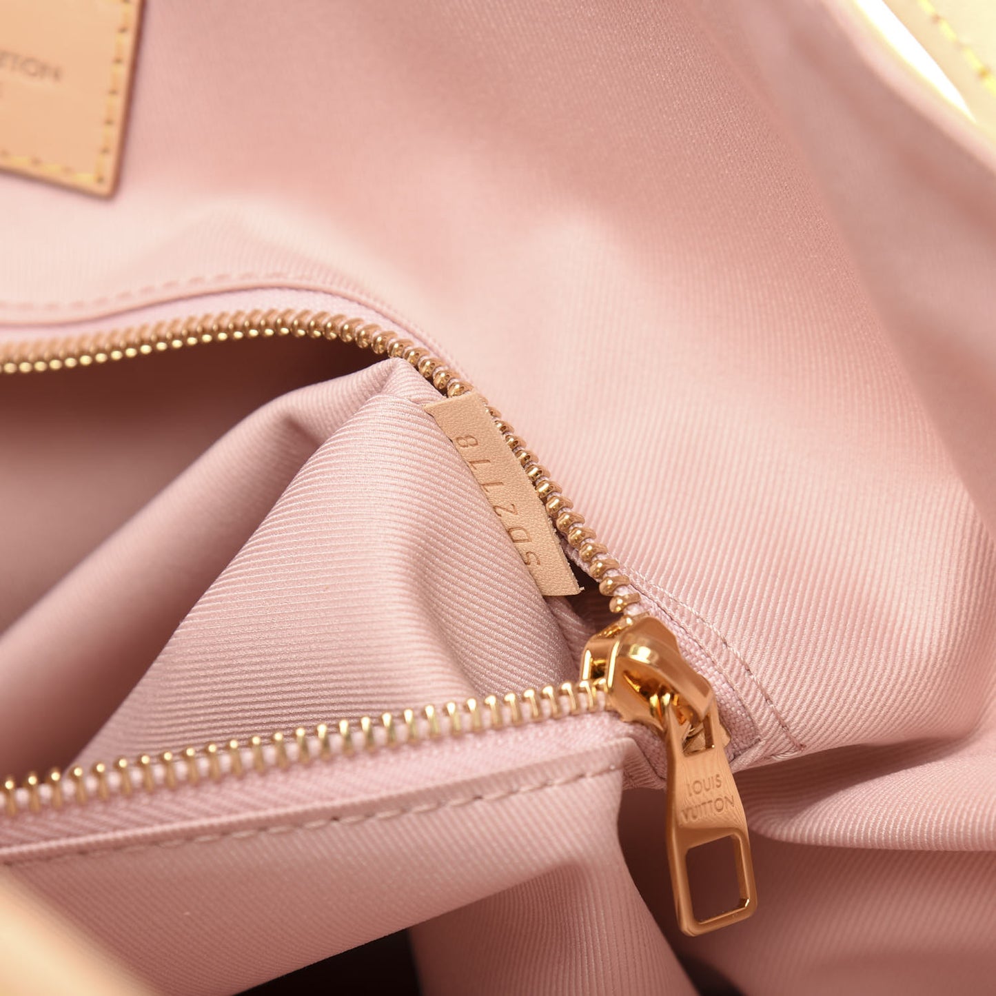 Damier Azur Graceful MM Rose Ballerine