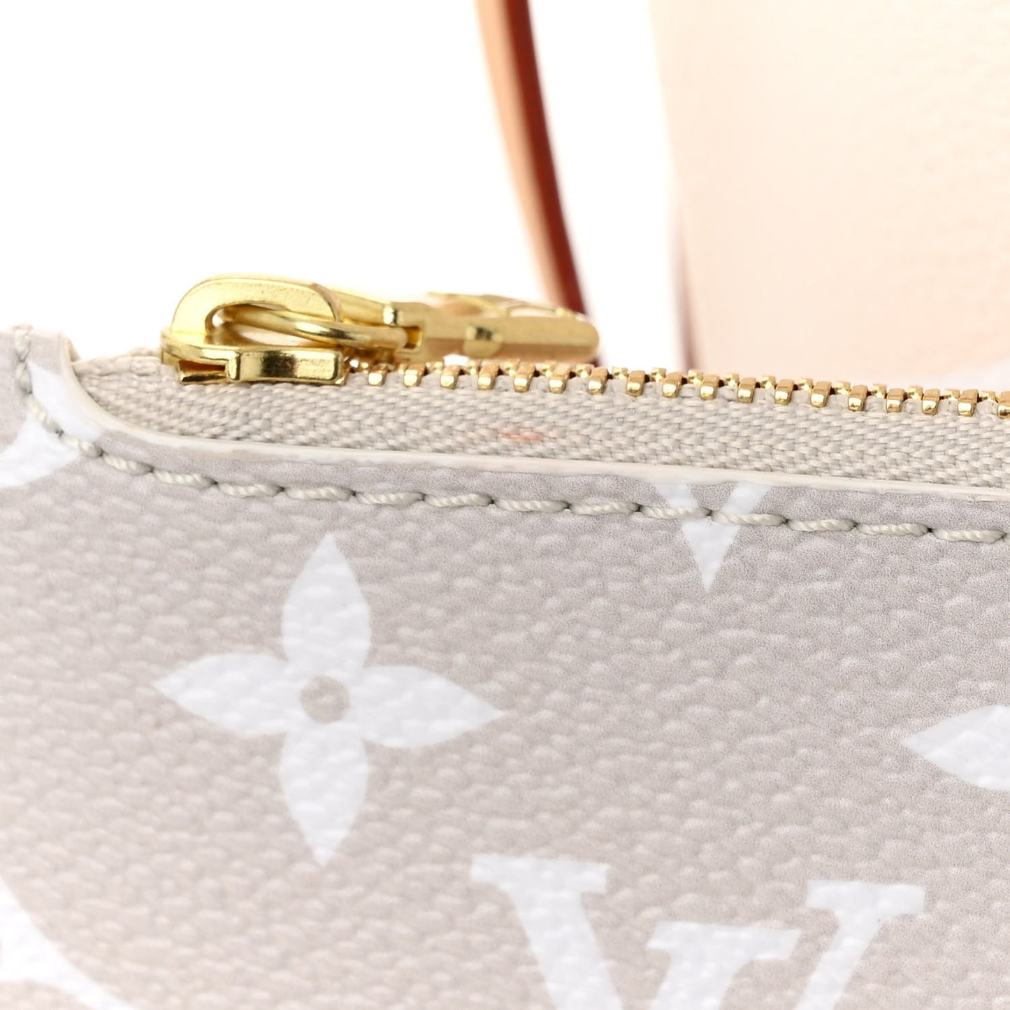Monogram Giant By The Pool Neverfull MM Brume