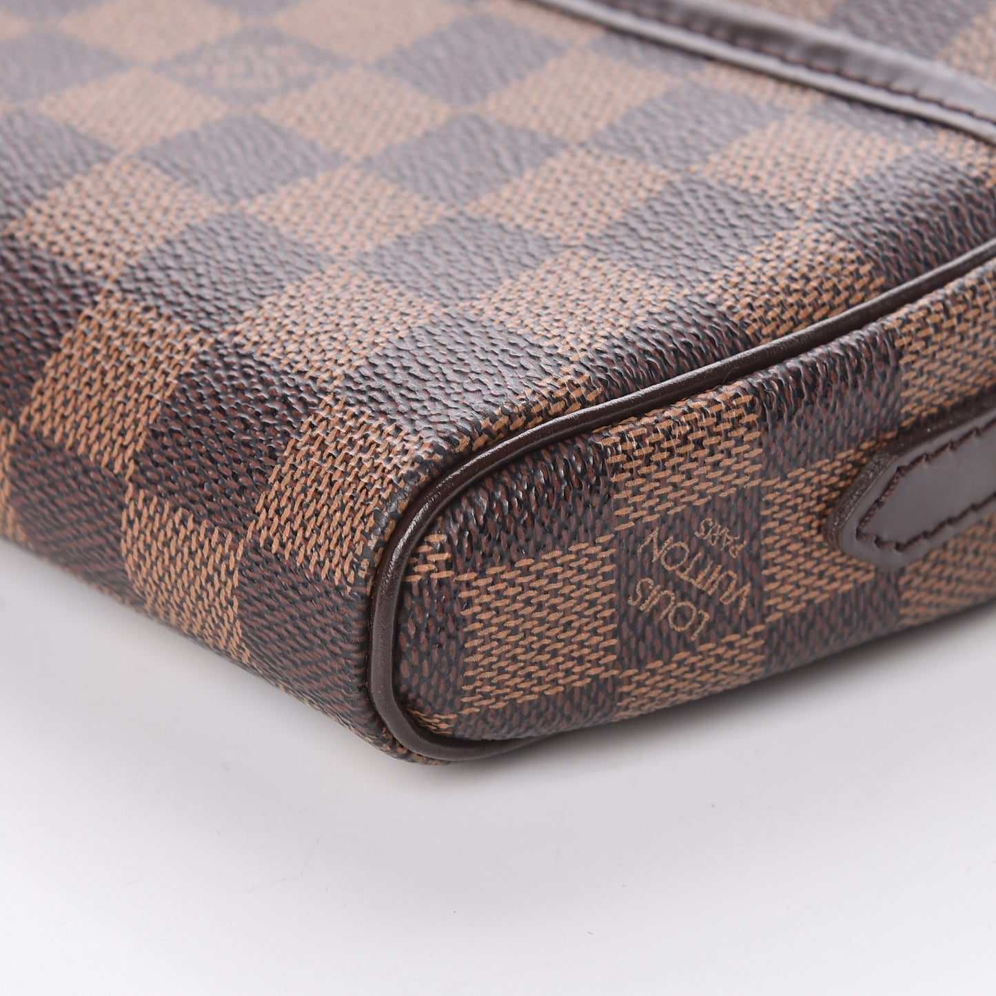 Damier Ebene Pochette Ipanema