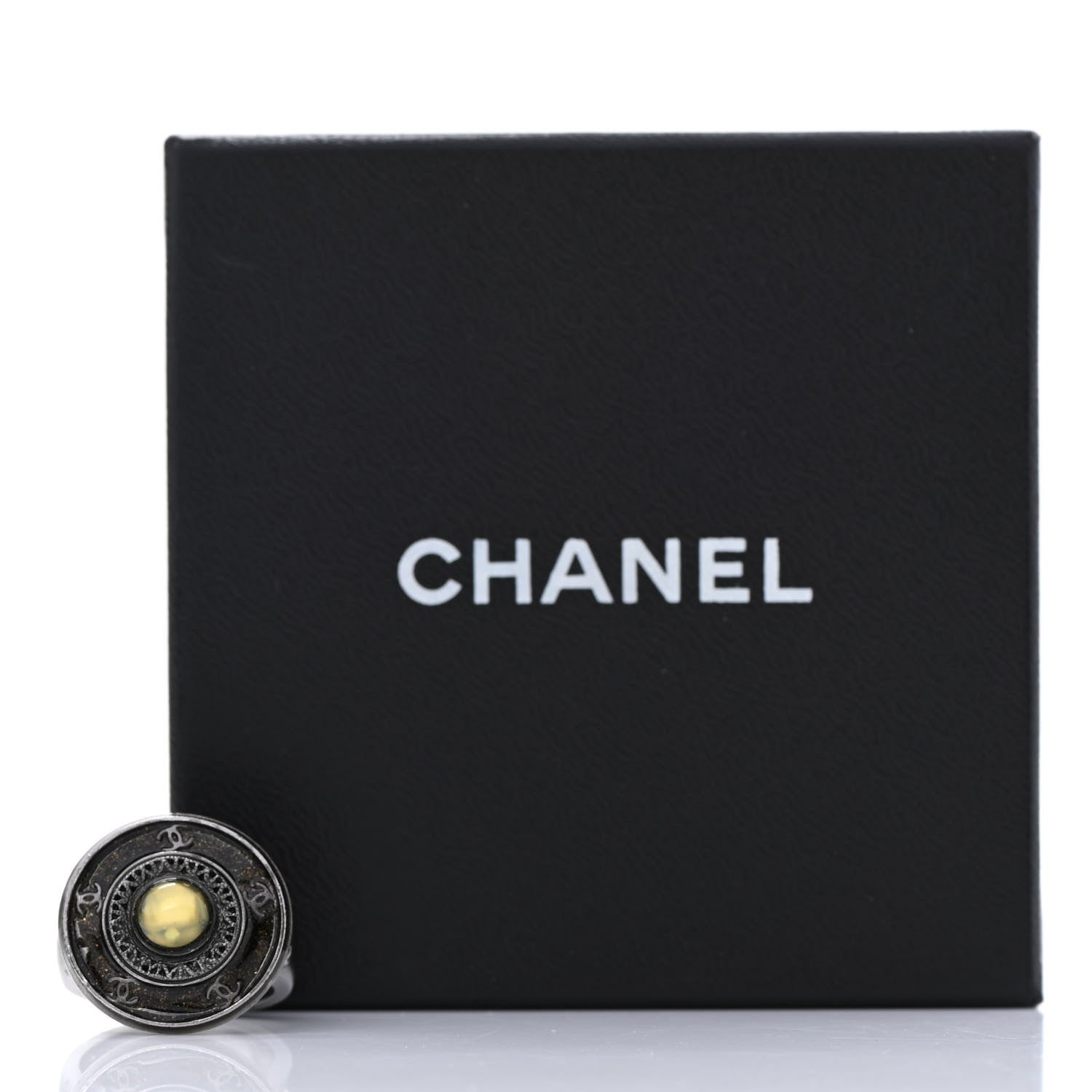 Chanel Resin Metal CC Ring Black 5 of 5
