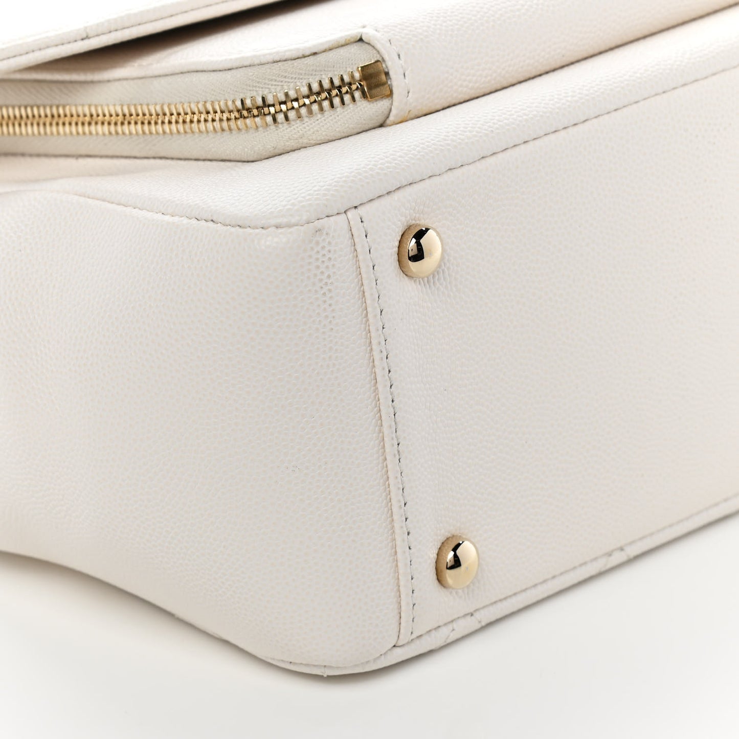 Caviar Quilted Large Business Affinity Flap White
