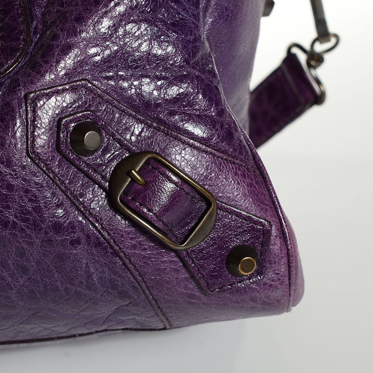 Agneau Classic Hardware Twiggy Sapphire