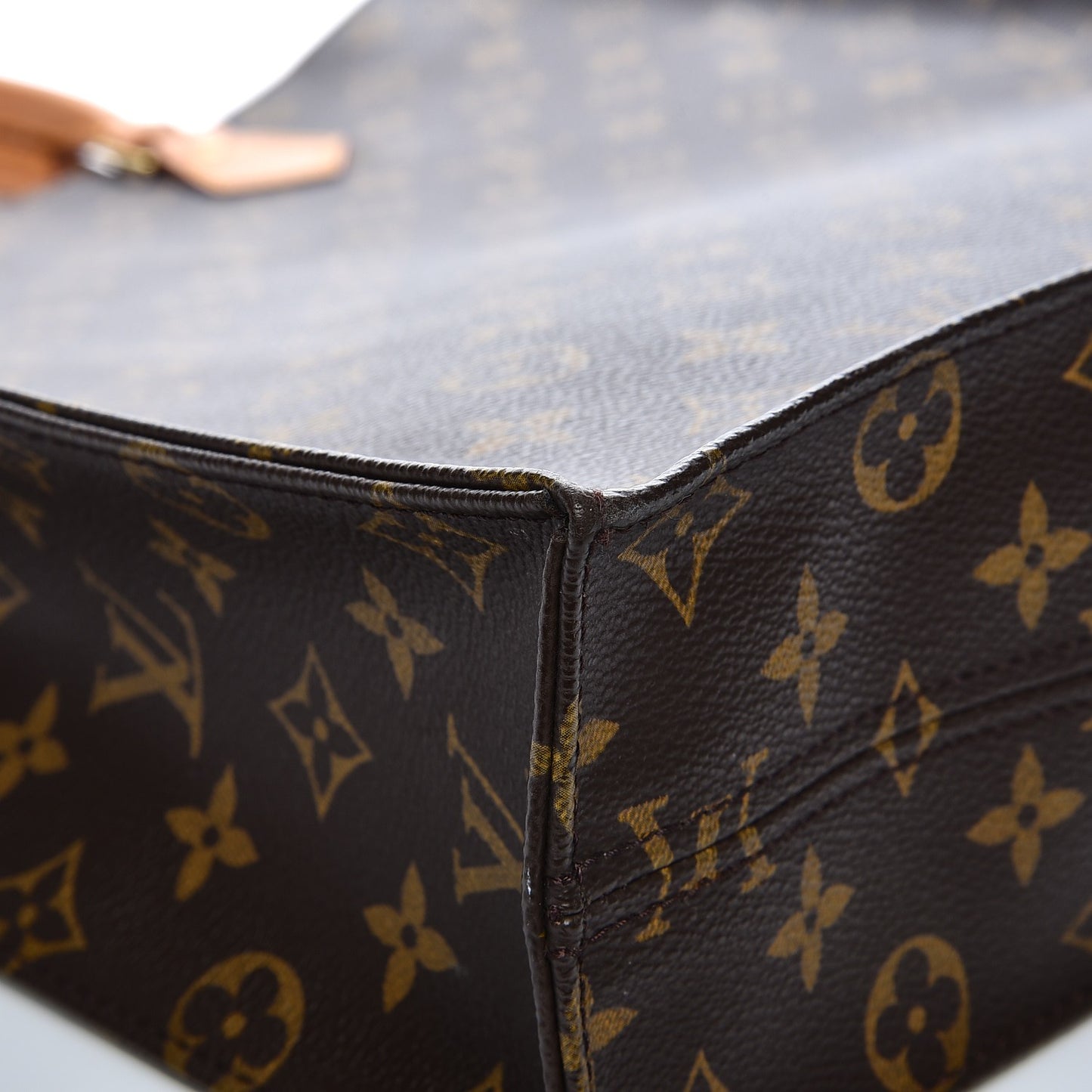 Monogram Sac Plat