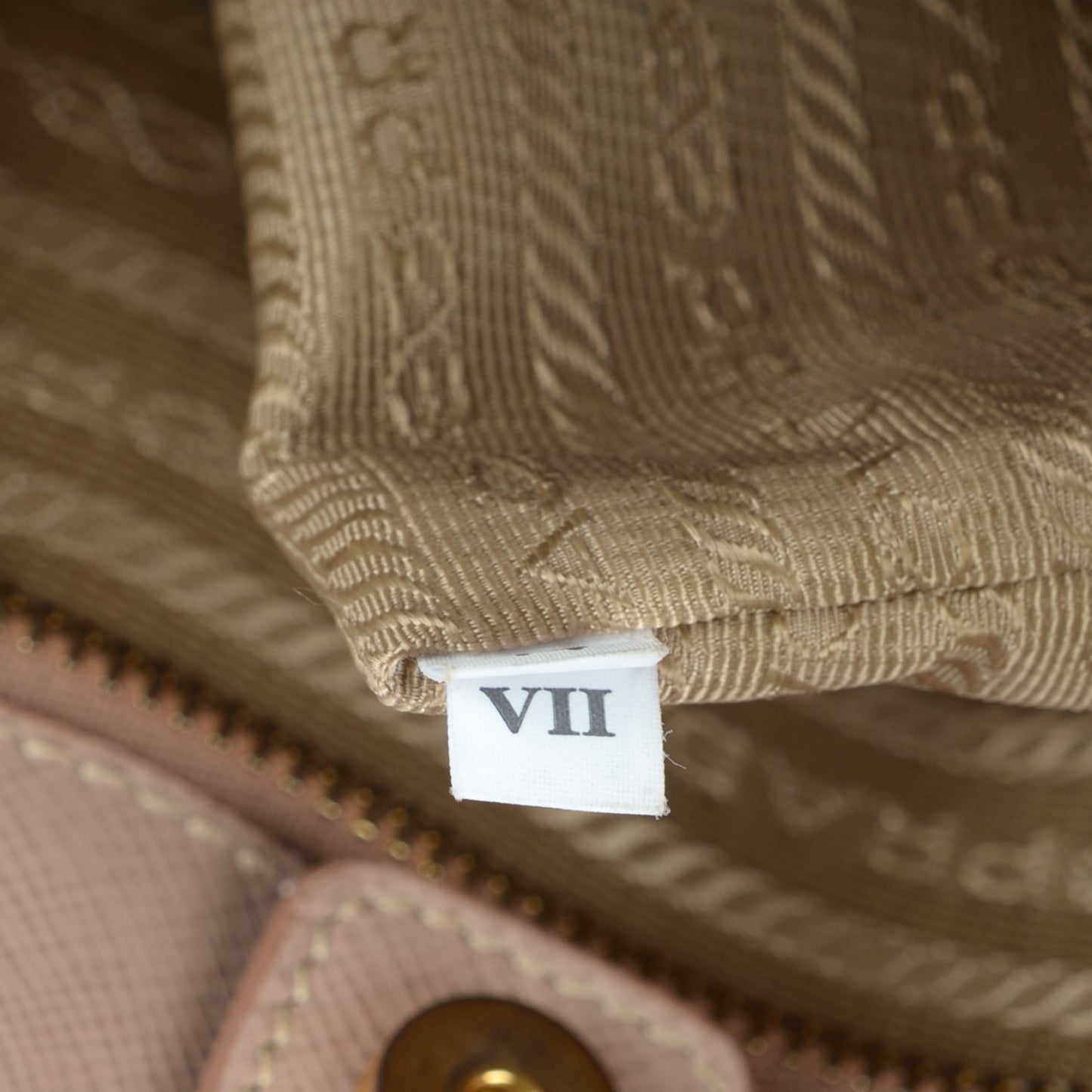 Saffiano Lux Large Tote Cammeo