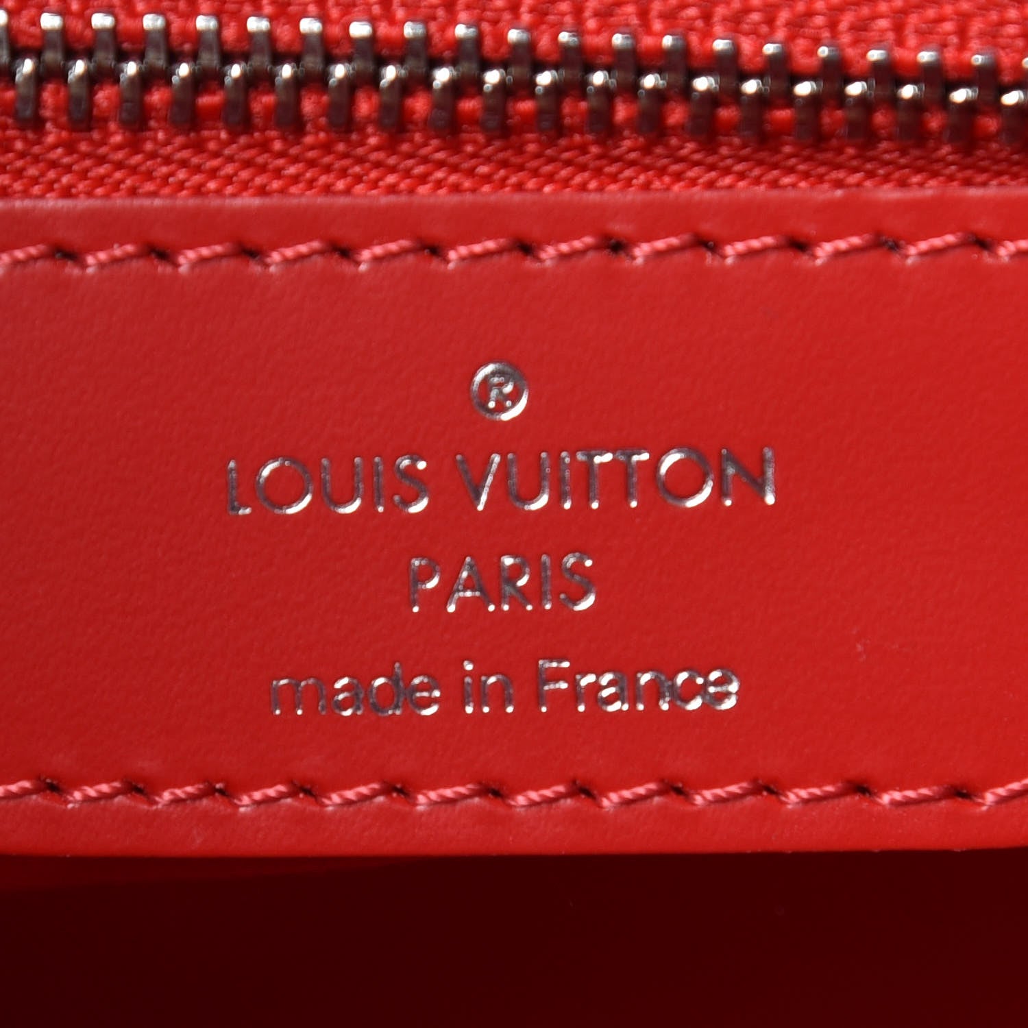Louis Vuitton Epi Montaigne Sac Rouge 8 of 9