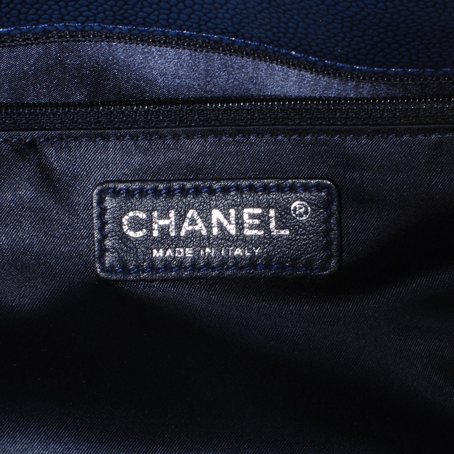 Patent Caviar Diamond Shine Small Reissue Tote Navy