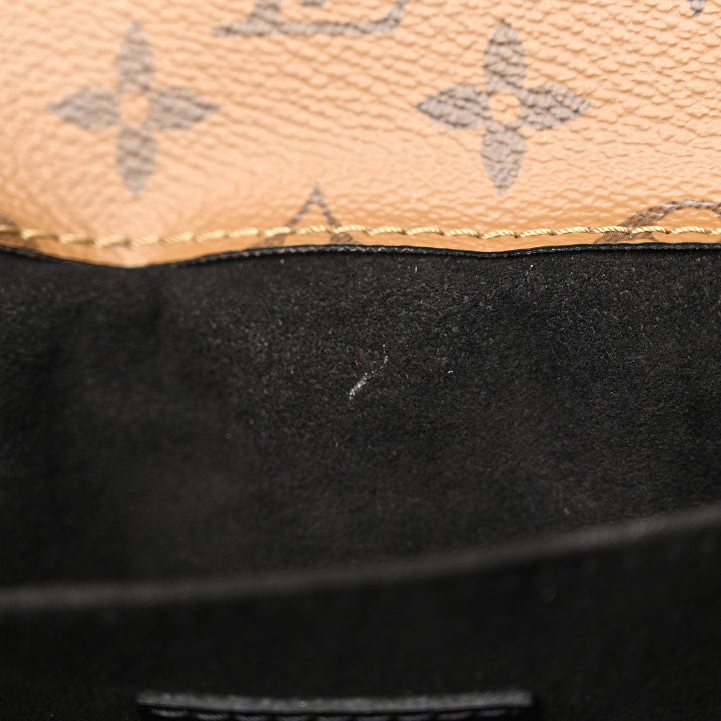 Reverse Monogram Pochette Metis