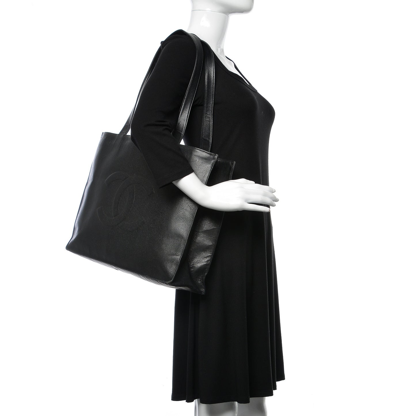 Caviar CC Tote Black