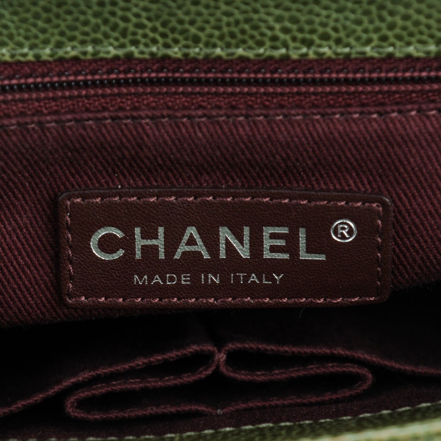Crumpled Grained Calfskin Medium CC Crave Flap Green