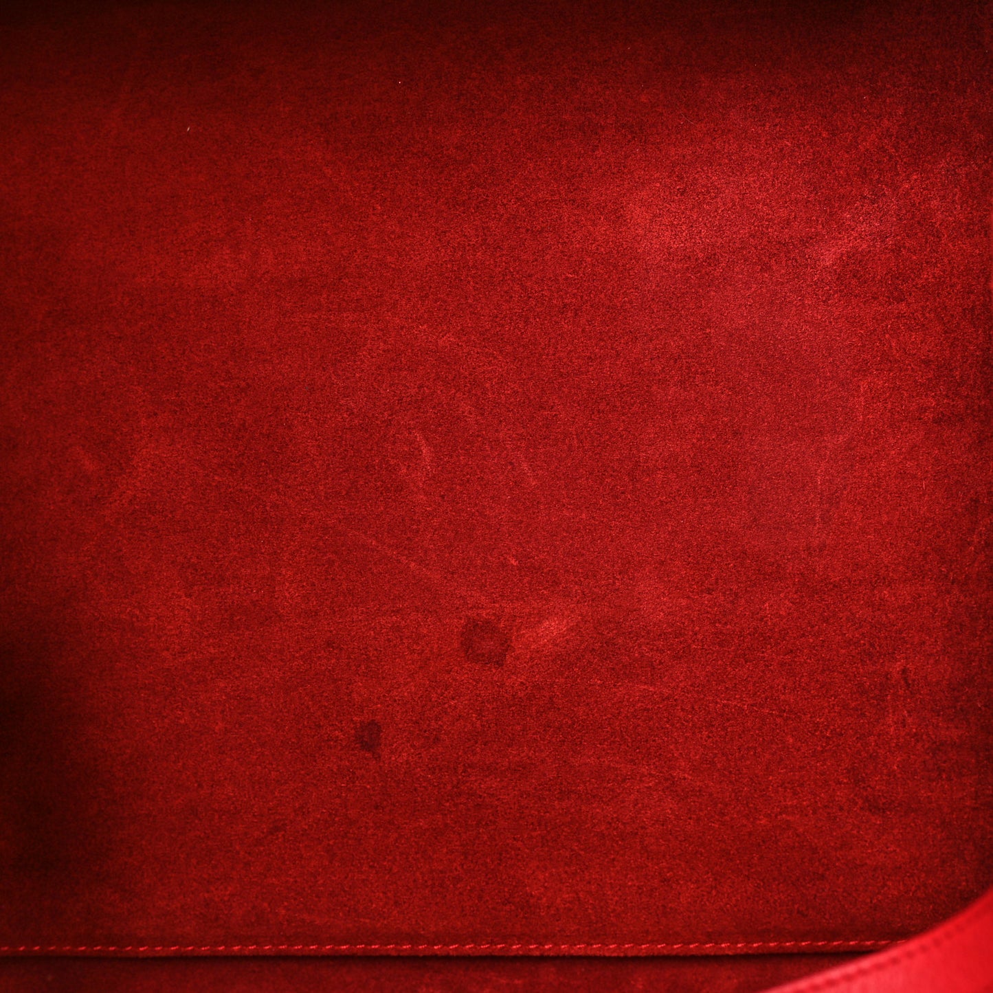 Supple Calfskin Medium Phantom Luggage Vermillion