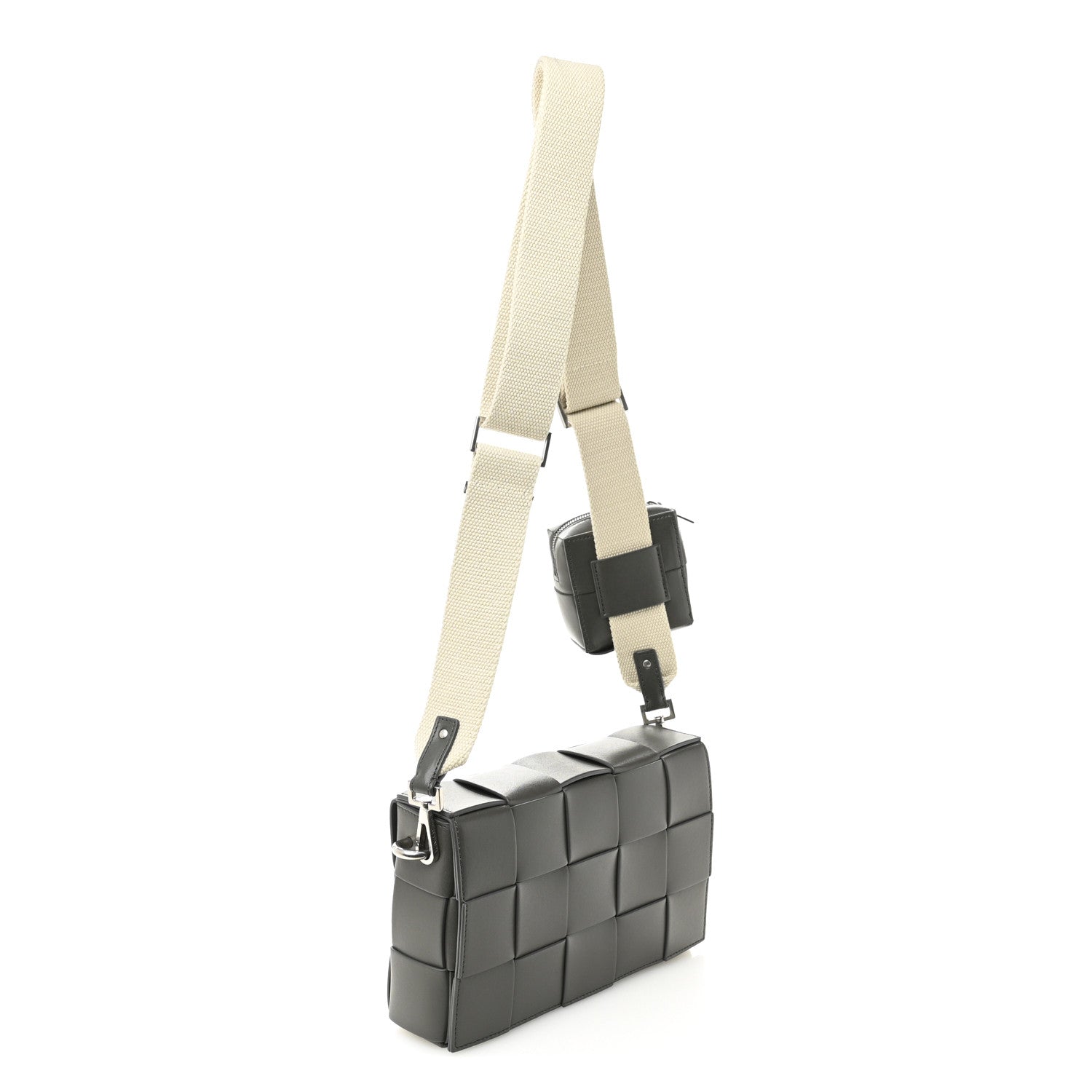 Bottega Veneta Calfskin Maxi Intrecciato Versatile Cassette Bag Thunder 3 of 10