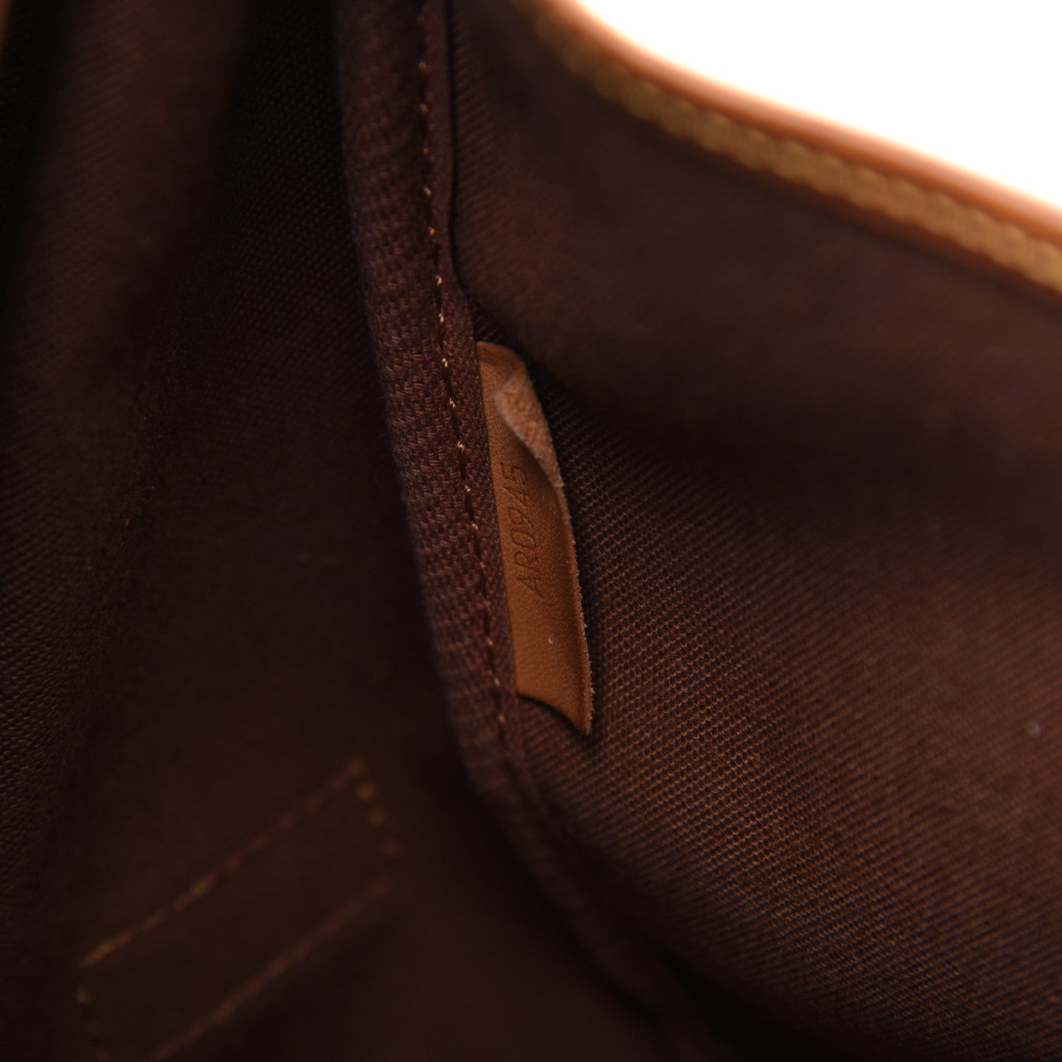 Louis Vuitton Monogram Saumur 35 11 of 33