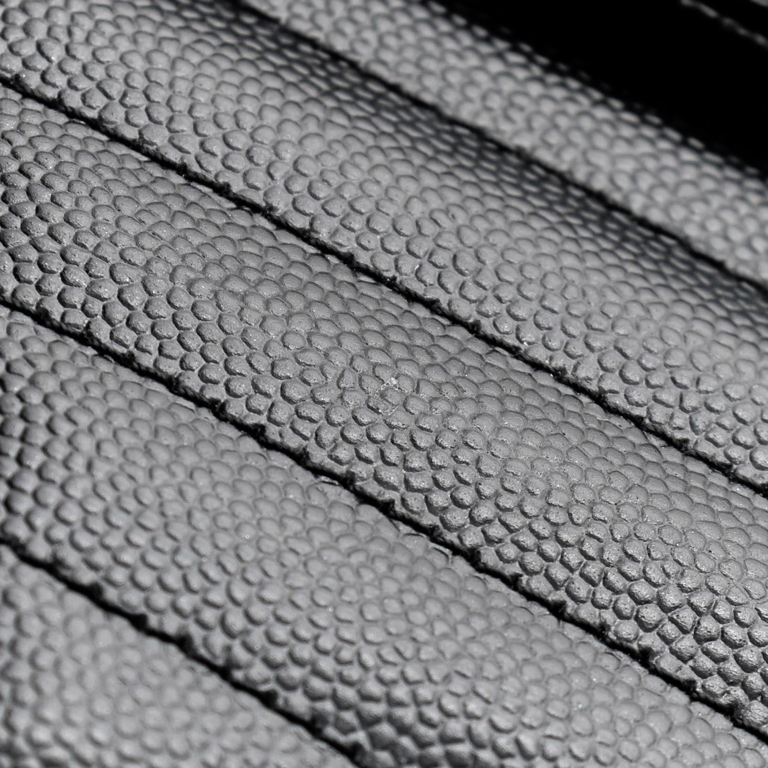 Saint Laurent Grain De Poudre Matelasse Chevron Monogram Chain Wallet Black 12 of 13