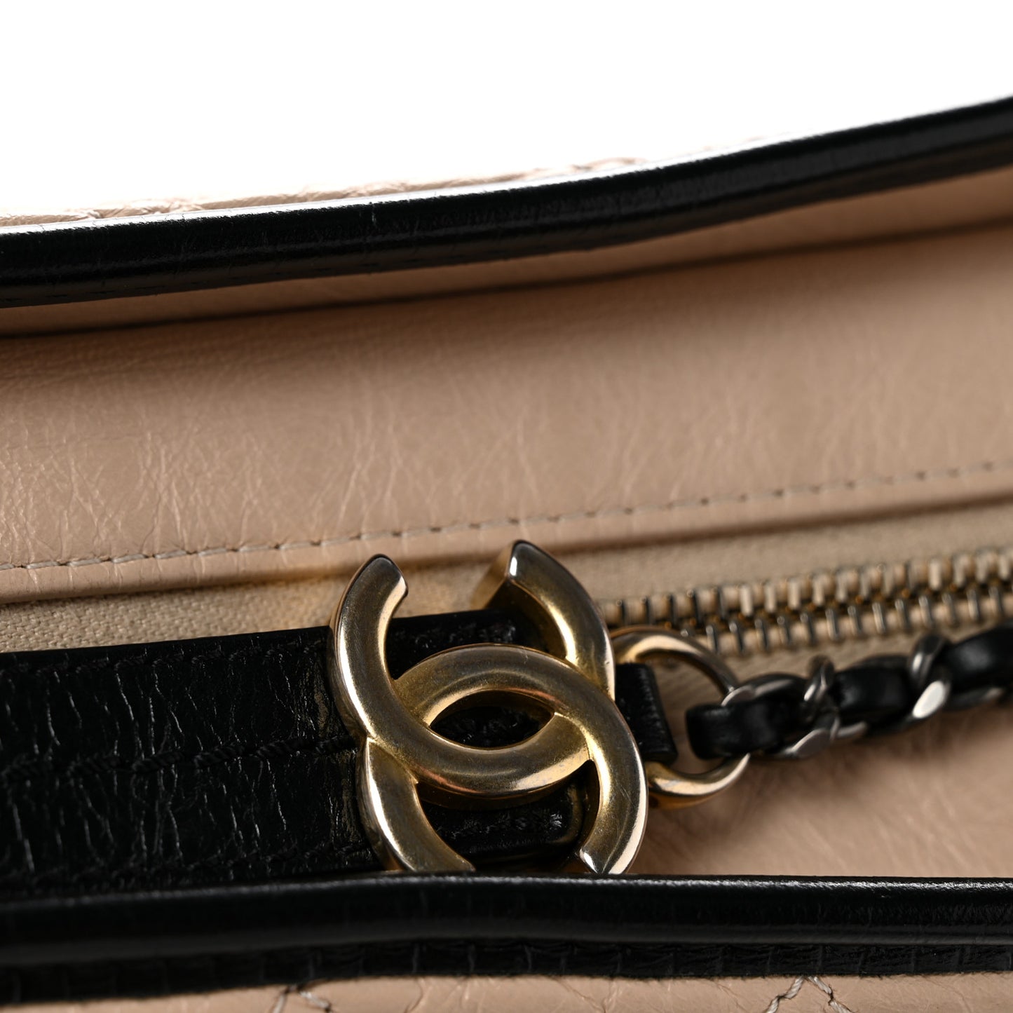 Aged Calfskin Quilted New Medium Gabrielle Hobo Beige Black