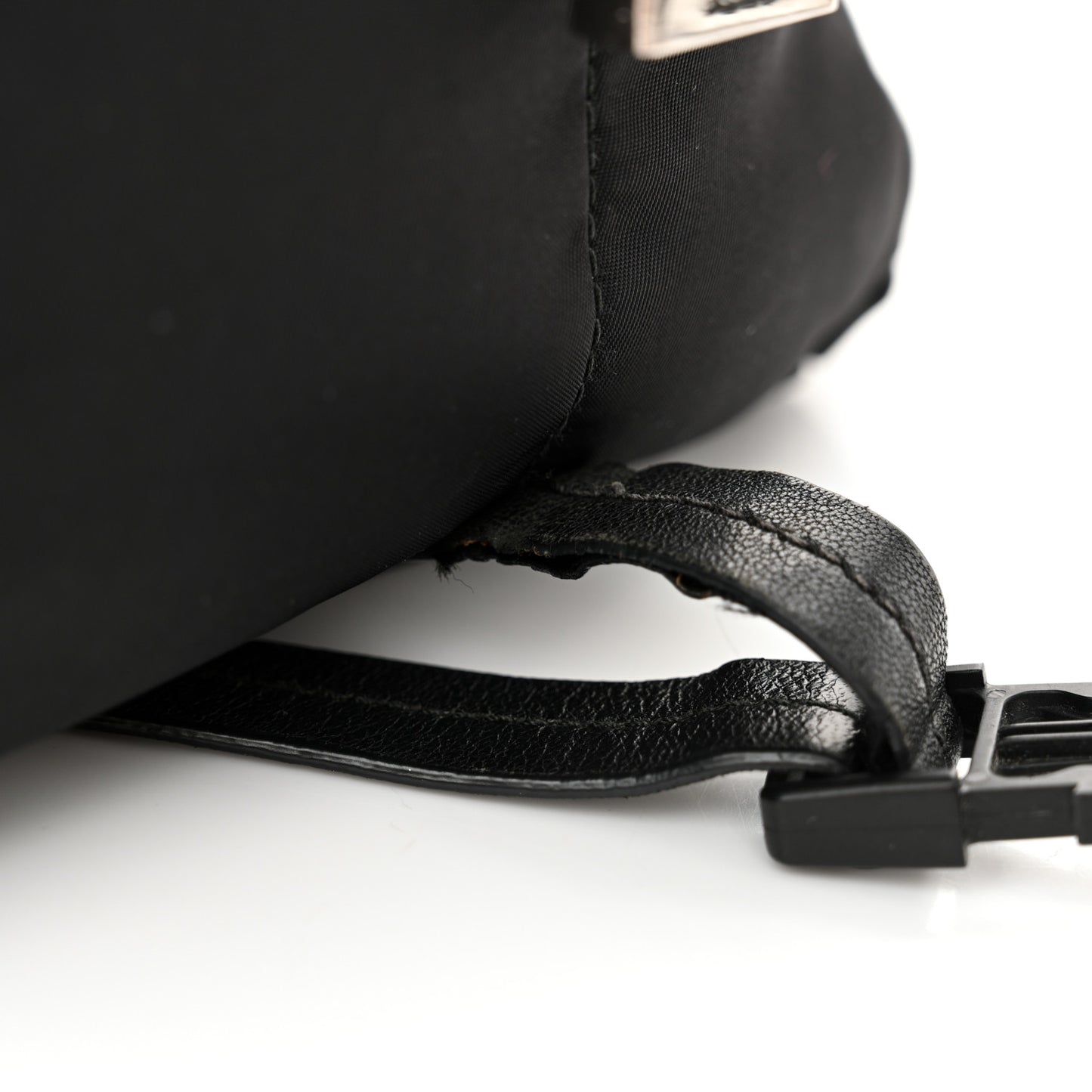 Tessuto Nylon Bomber Messenger Black