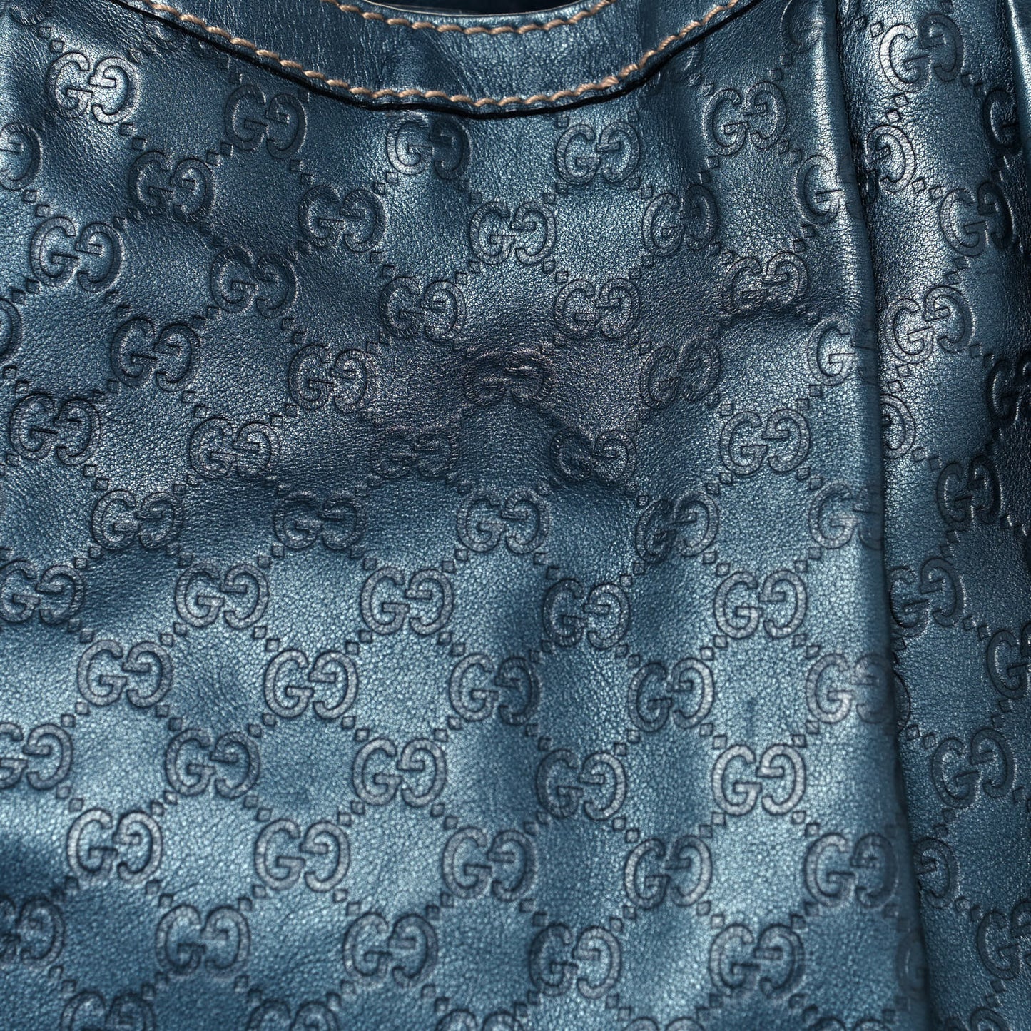 Metallic Guccissima Large Sukey Tote Blue