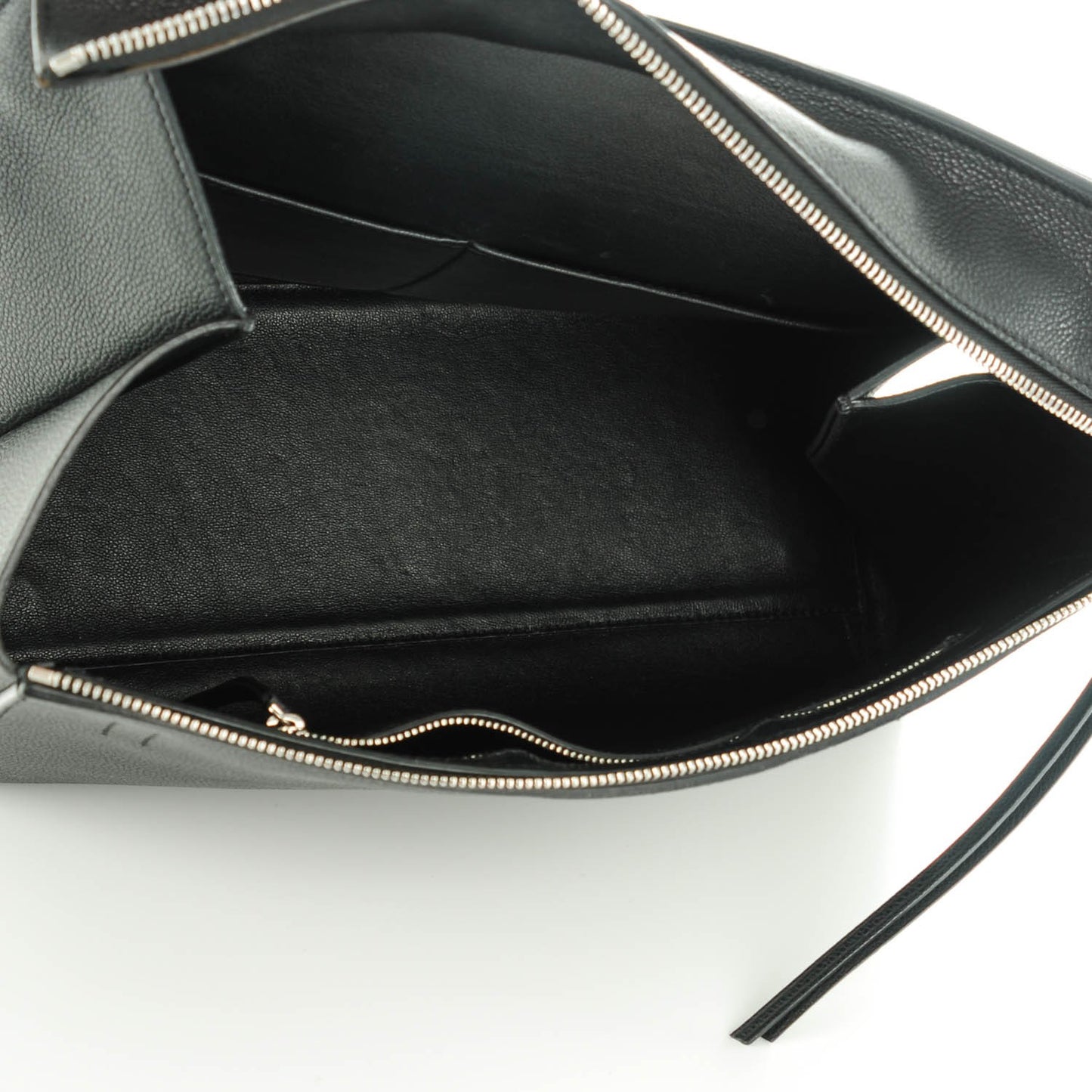 Drummed Calfskin Medium Edge Shoulder Bag Black