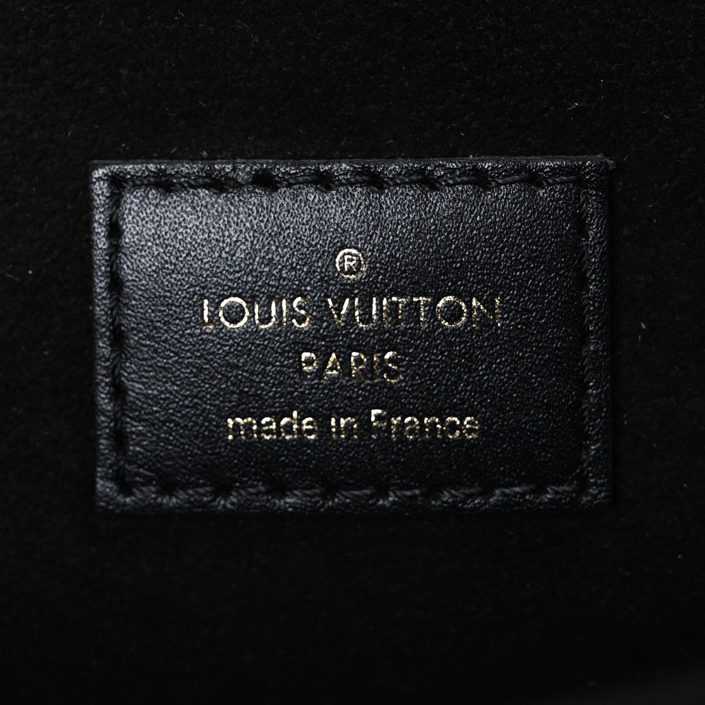 Reverse Monogram Pochette Metis