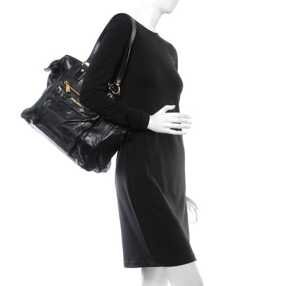 Miu Miu Vitello Lux Shoulder Bag Black 2 of 10