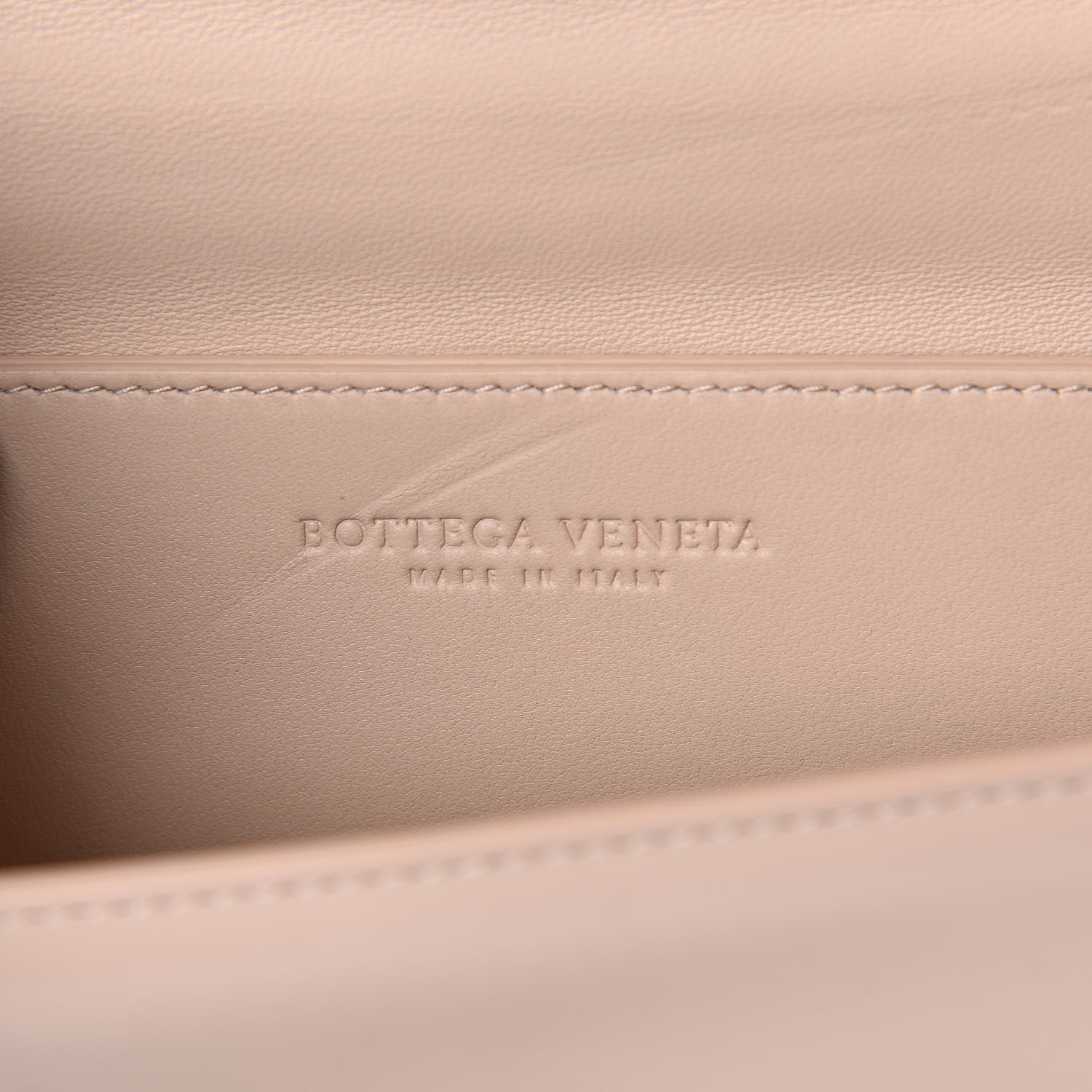 Bottega Veneta Spazzolato Calfskin Classic Mini BV Bag Nude 6 of 9