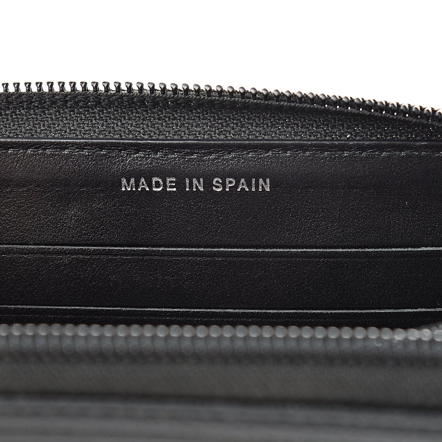 Caviar Quilted Small Boy Zip Around Wallet Black