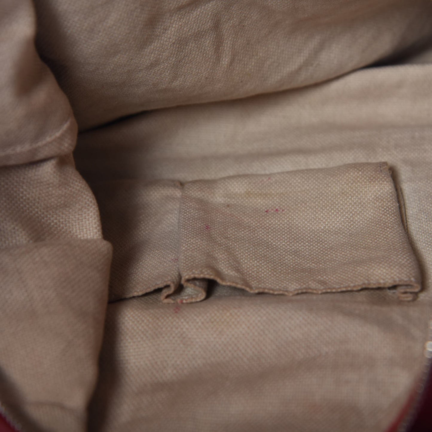 Pebbled Calfskin Large Soho Hobo Red