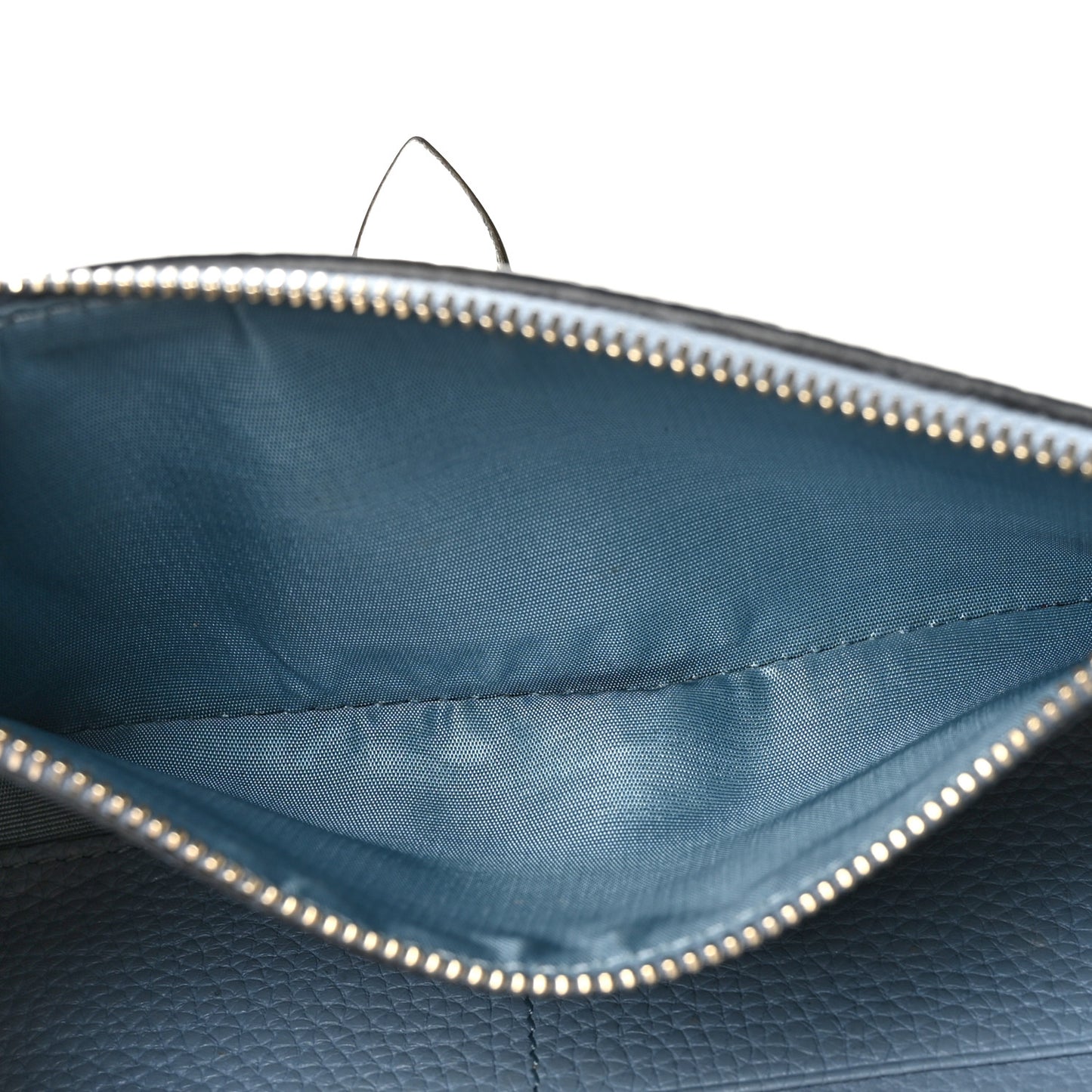 Pebbled Calfskin Rockstud Flip Lock Wallet On Chain Niagara