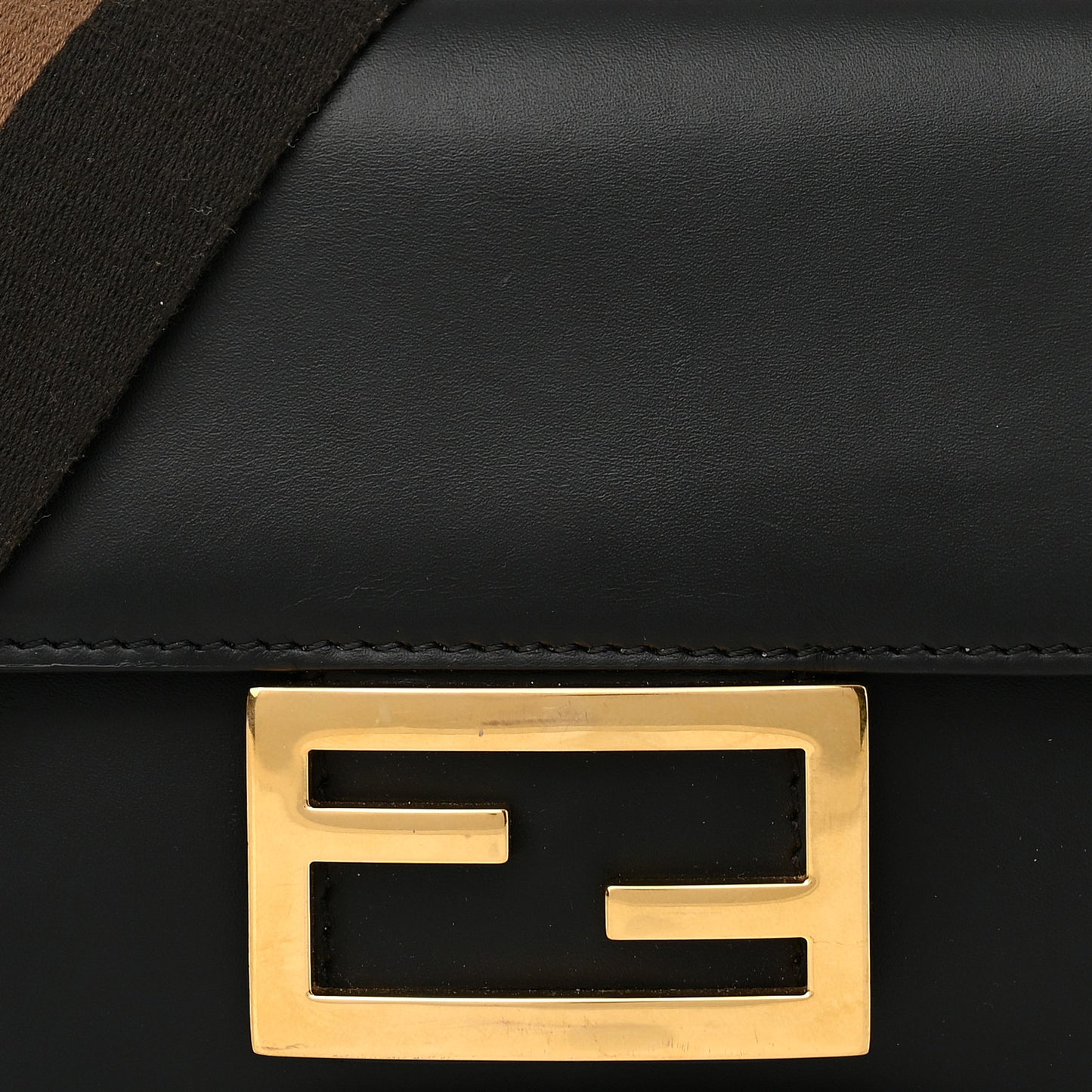 Vitello King Mini Flat Baguette Black