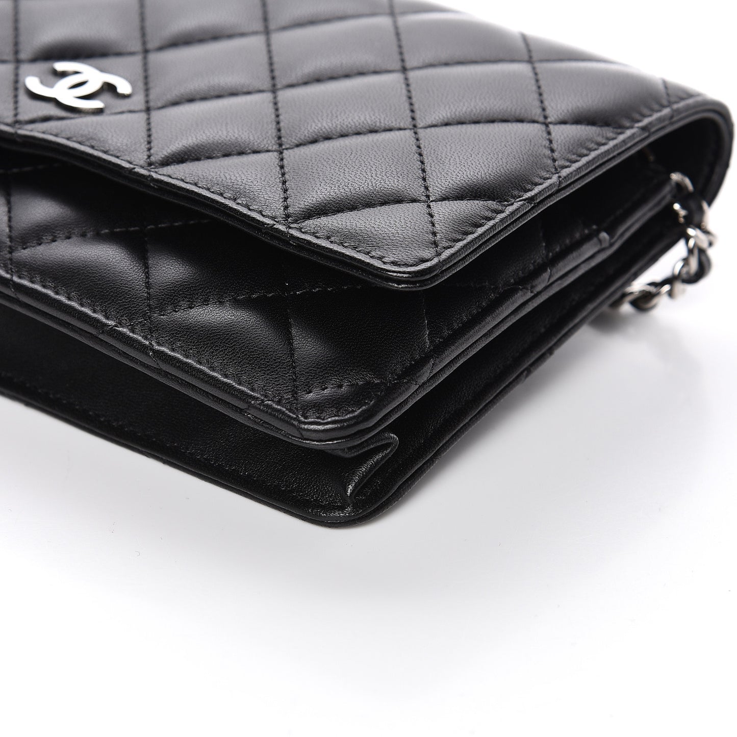 Lambskin Quilted Wallet On Chain WOC Black