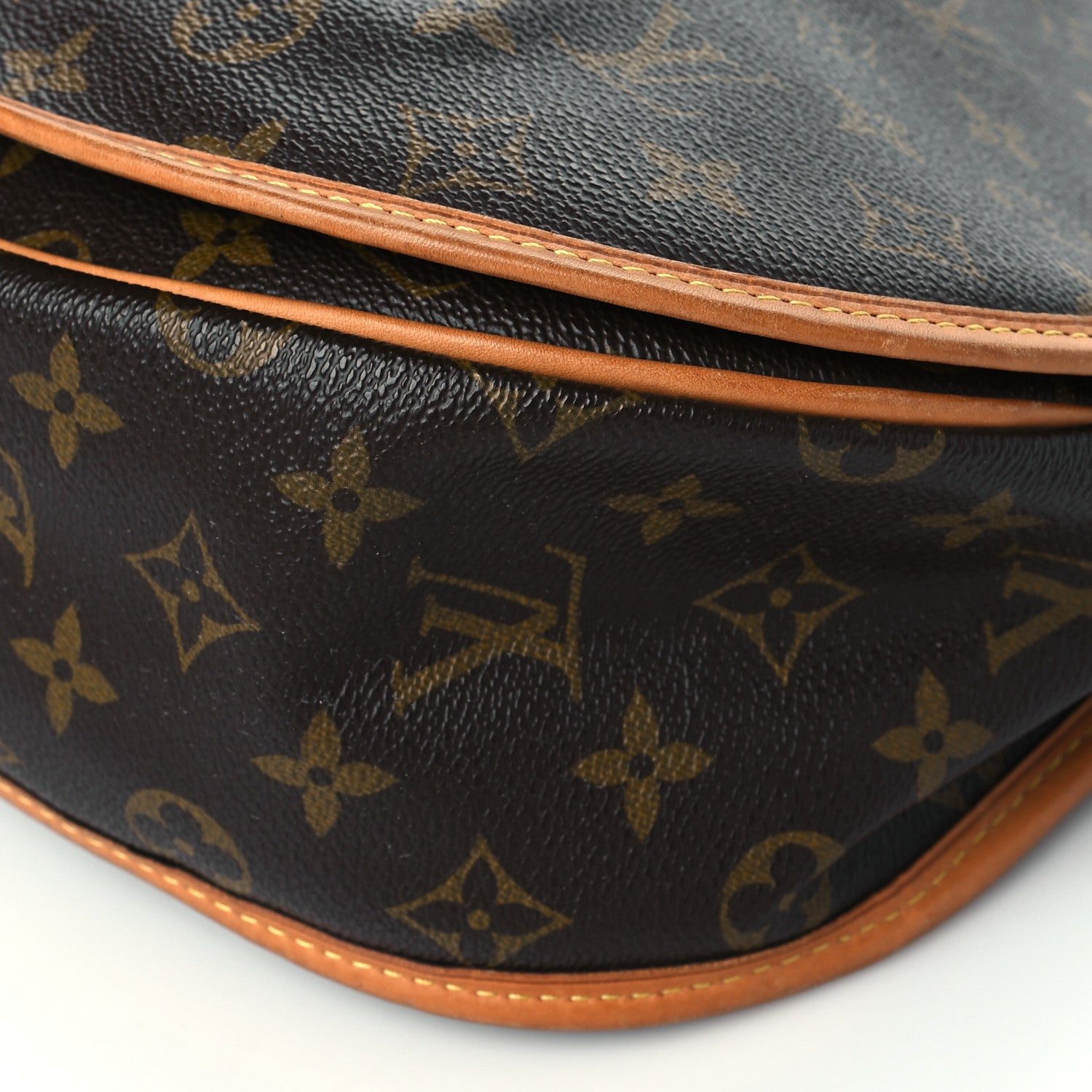 Louis Vuitton Monogram Menilmontant MM 9 of 9